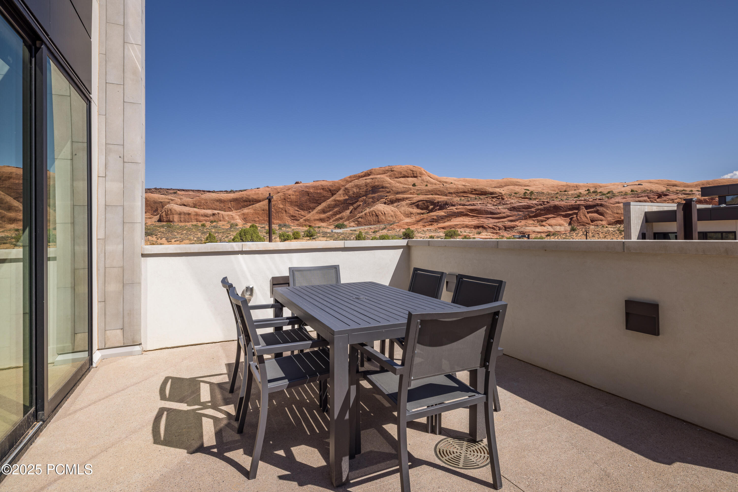 Moab, Utah 84532, United States, 2 Bedrooms Bedrooms, ,3 BathroomsBathrooms,Residential,Active,13588