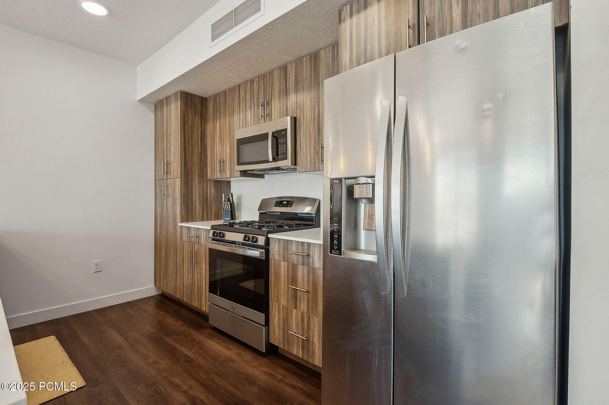 6495 Serviceberry Drive #B104, Park City, Utah image 9