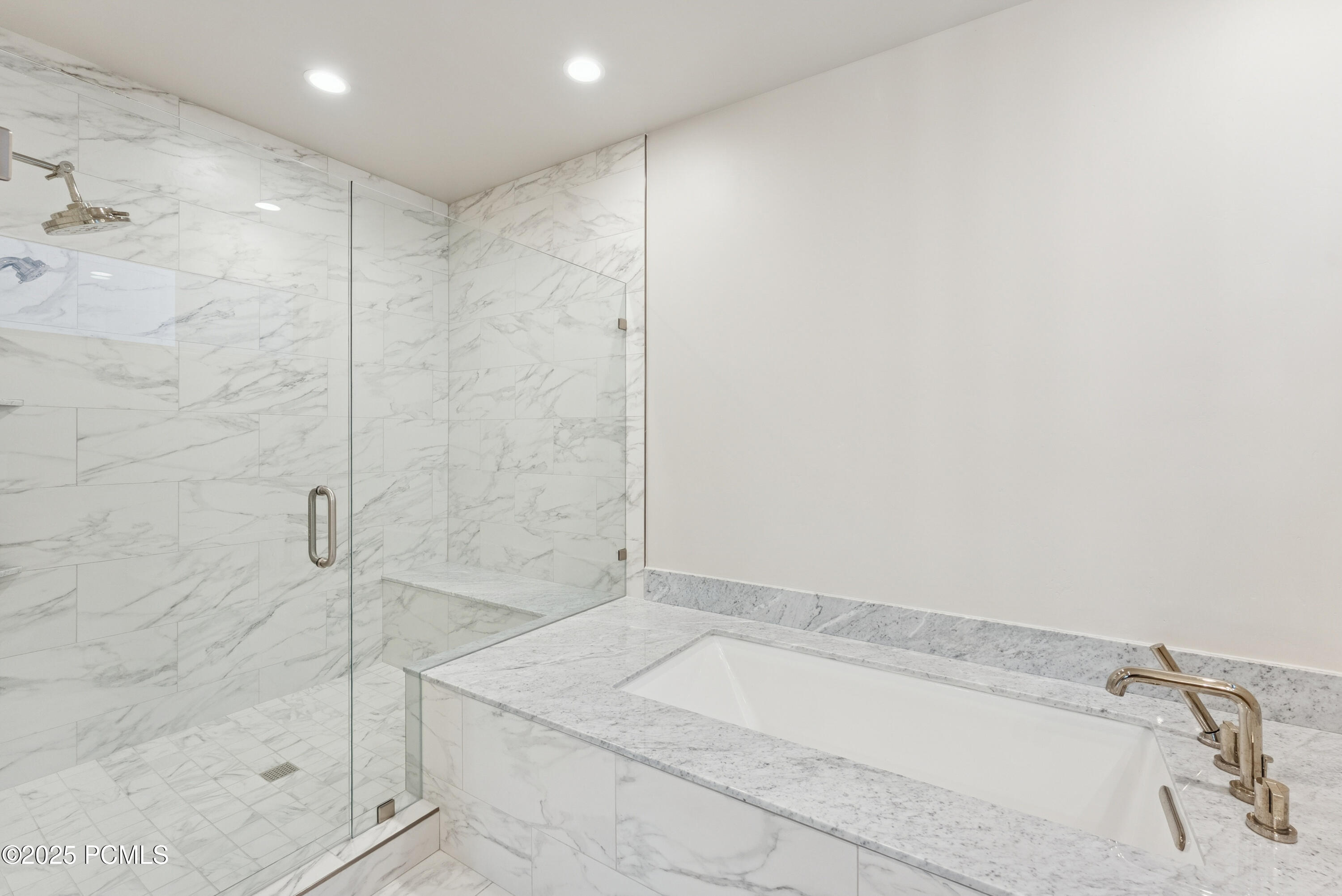 Park City, Utah 84098, United States, 2 Bedrooms Bedrooms, ,3 BathroomsBathrooms,Residential,Active,238922