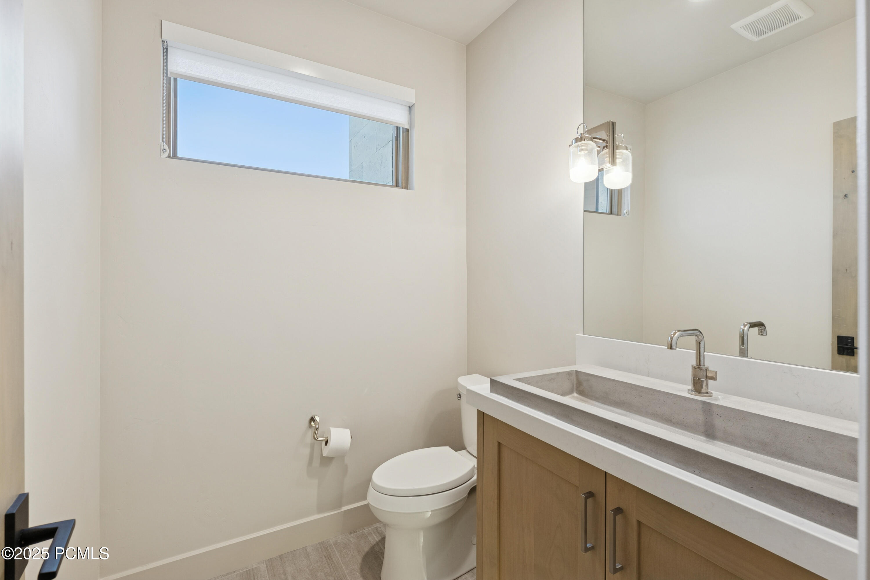 Park City, Utah 84098, United States, 2 Bedrooms Bedrooms, ,3 BathroomsBathrooms,Residential,Active,238922