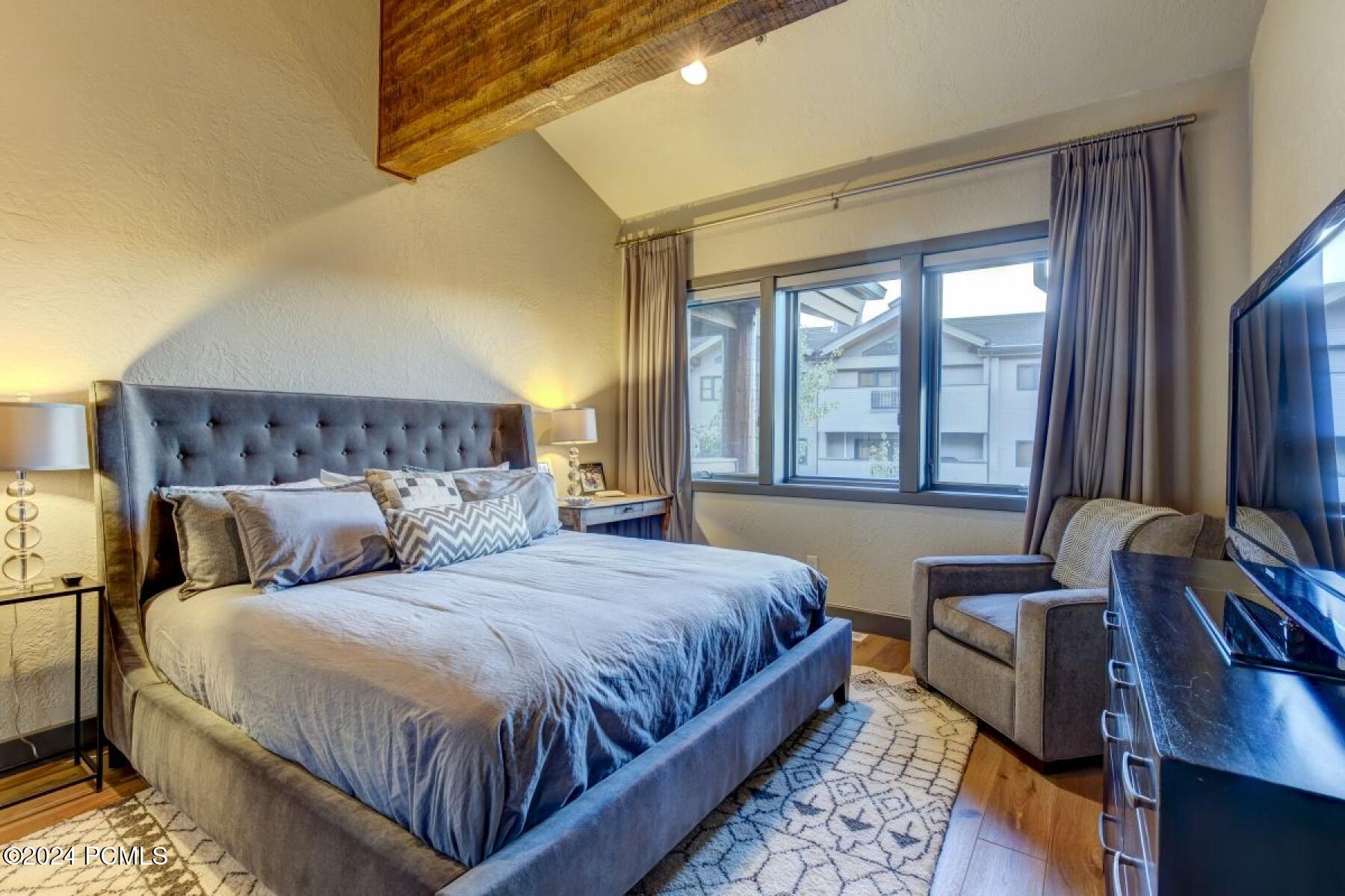 Park City, Utah 84060, United States, 4 Bedrooms Bedrooms, ,5 BathroomsBathrooms,Residential,Pending,81535