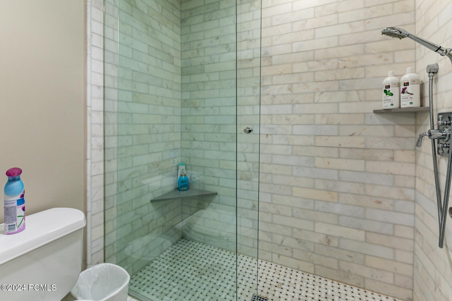 Park City, Utah 84060, United States, 4 Bedrooms Bedrooms, ,5 BathroomsBathrooms,Residential,Pending,81535