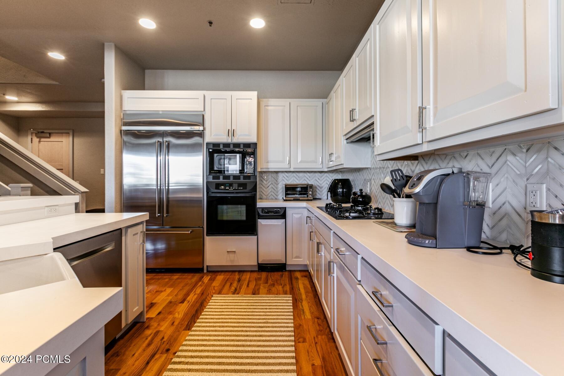 Park City, Utah 84060, United States, 4 Bedrooms Bedrooms, ,5 BathroomsBathrooms,Residential,Pending,81535