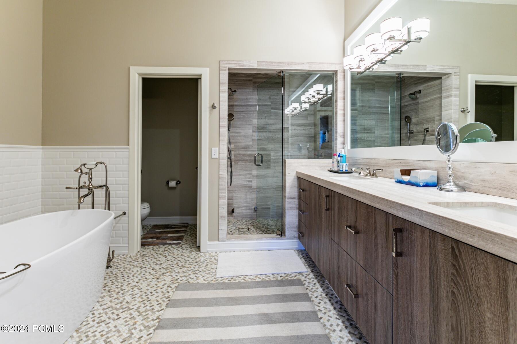 Park City, Utah 84060, United States, 4 Bedrooms Bedrooms, ,5 BathroomsBathrooms,Residential,Pending,81535