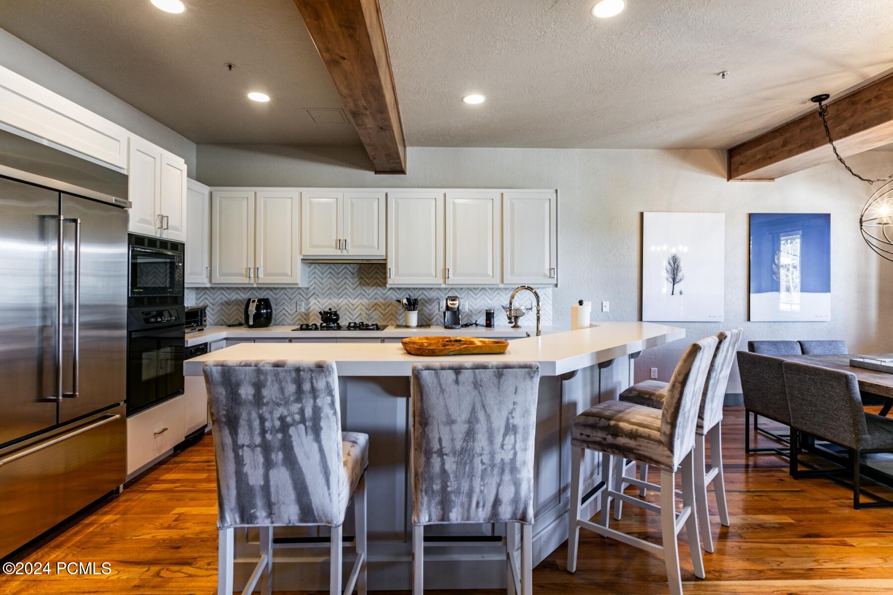 Park City, Utah 84060, United States, 4 Bedrooms Bedrooms, ,5 BathroomsBathrooms,Residential,Pending,81535