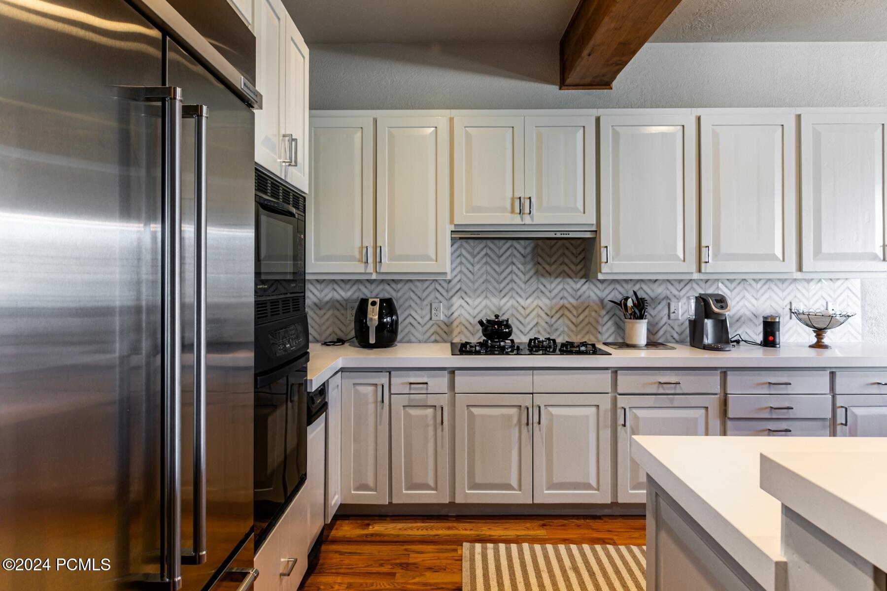 Park City, Utah 84060, United States, 4 Bedrooms Bedrooms, ,5 BathroomsBathrooms,Residential,Pending,81535