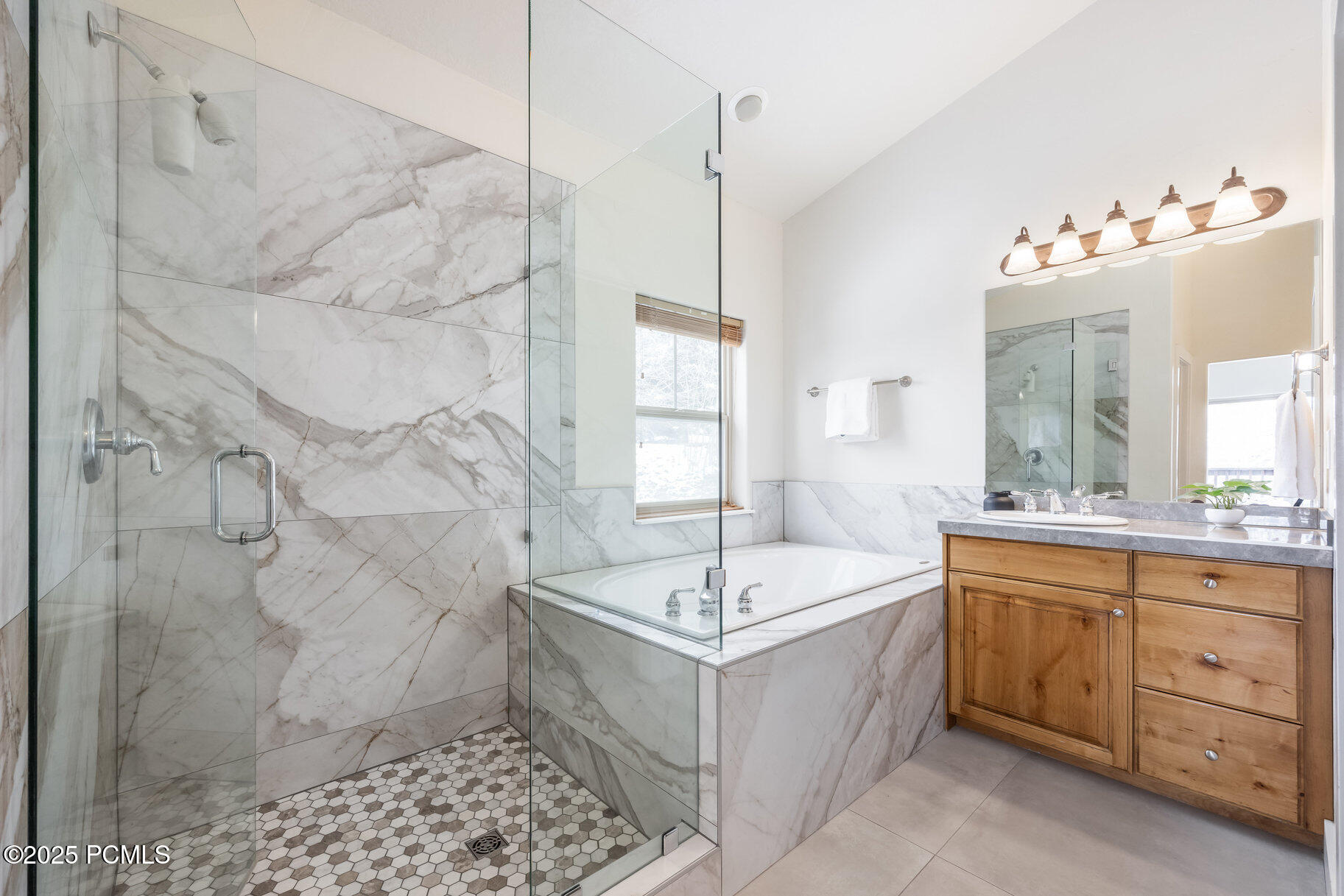 12352 N Ross Creek Drive, Kamas, Utah image 16