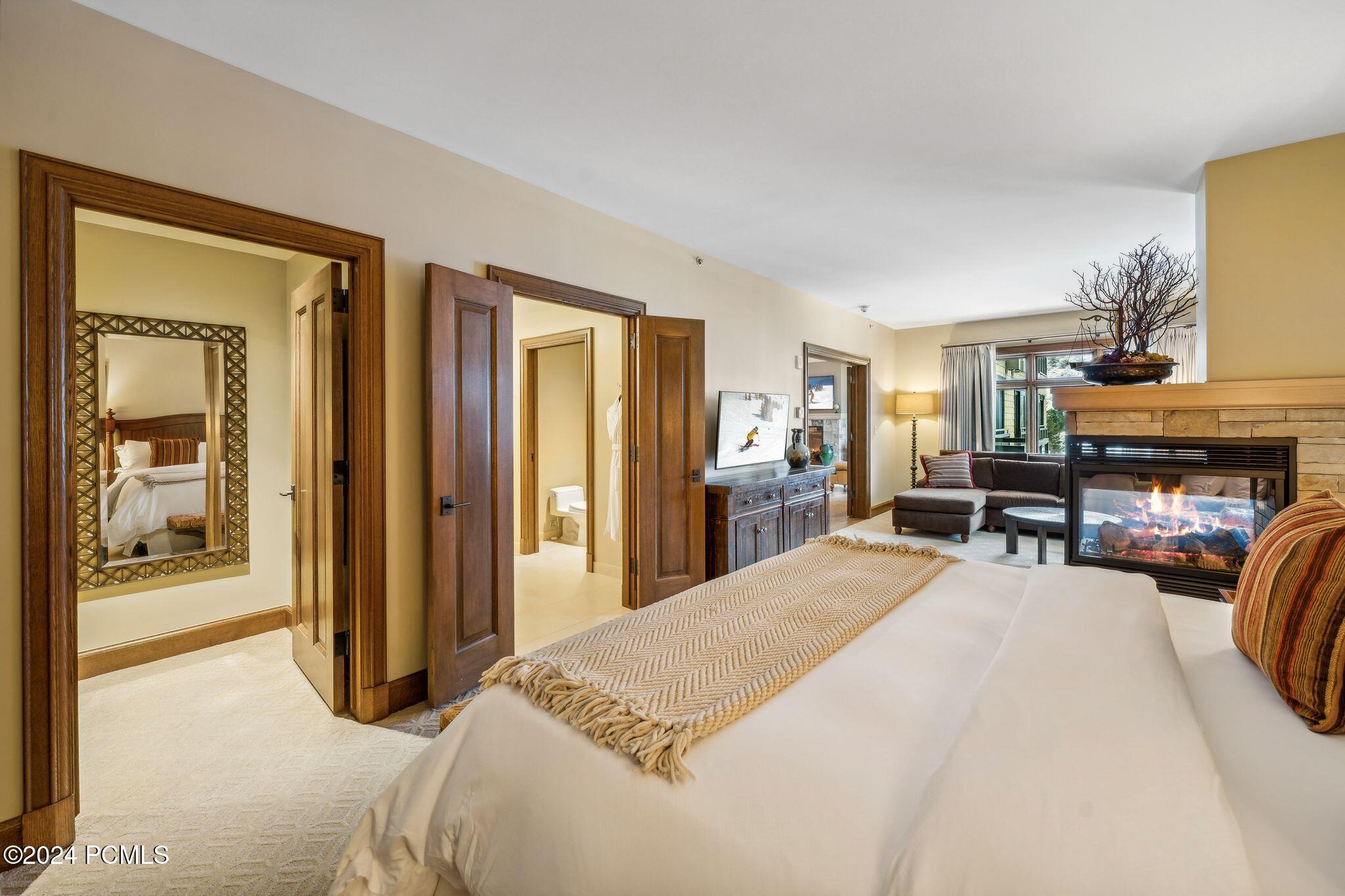 Park City, Utah 84060, United States, 4 Bedrooms Bedrooms, ,5 BathroomsBathrooms,Residential,Pending,25080