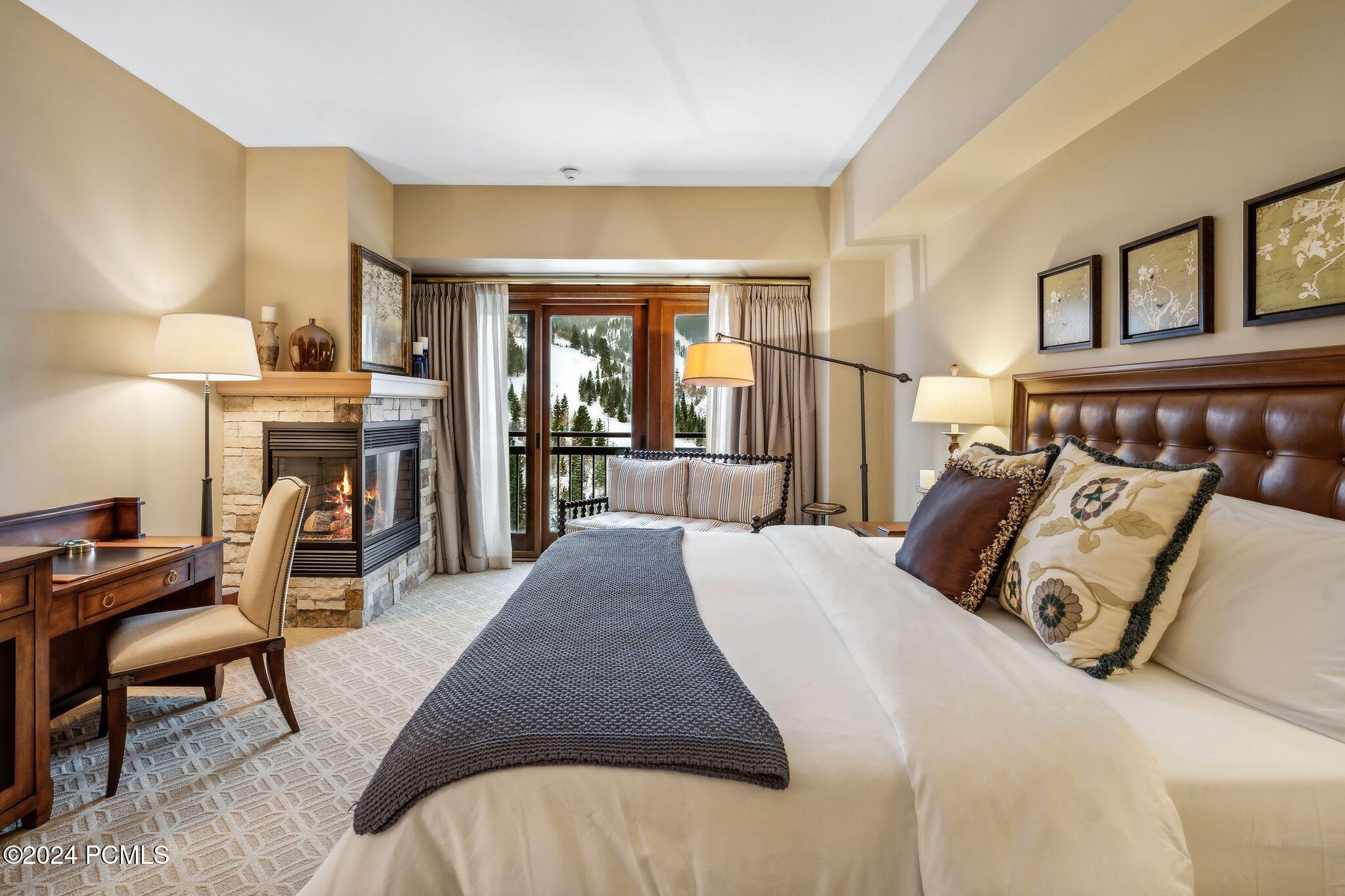 Park City, Utah 84060, United States, 4 Bedrooms Bedrooms, ,5 BathroomsBathrooms,Residential,Pending,25080