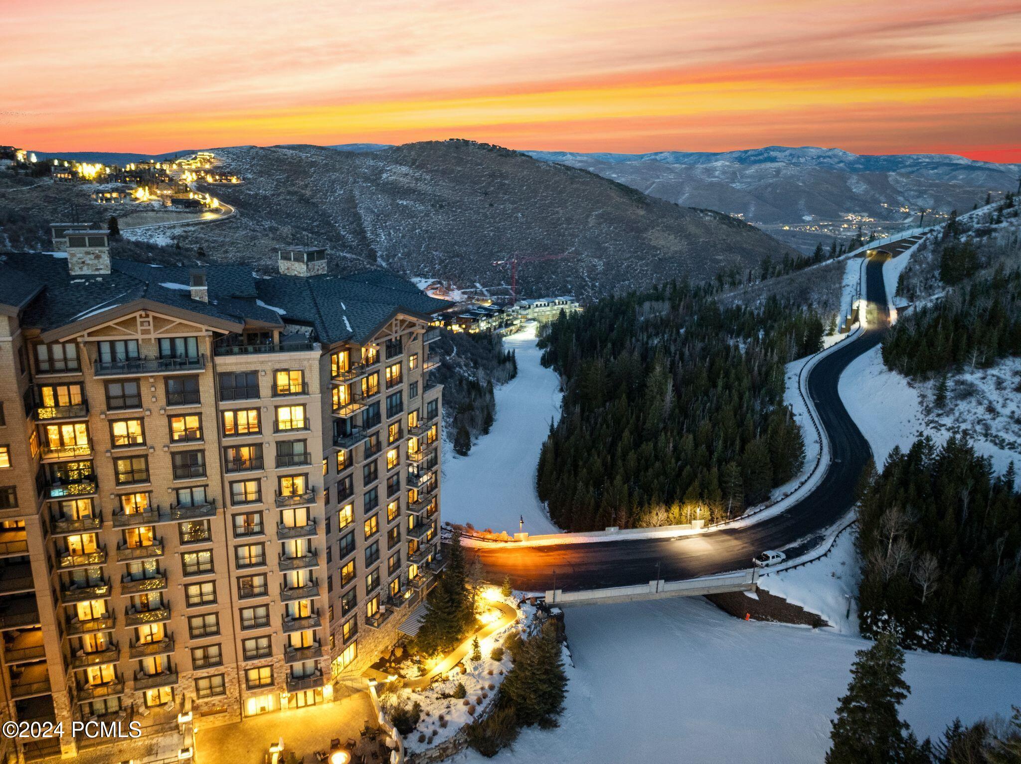 Park City, Utah 84060, United States, 4 Bedrooms Bedrooms, ,5 BathroomsBathrooms,Residential,Pending,25080