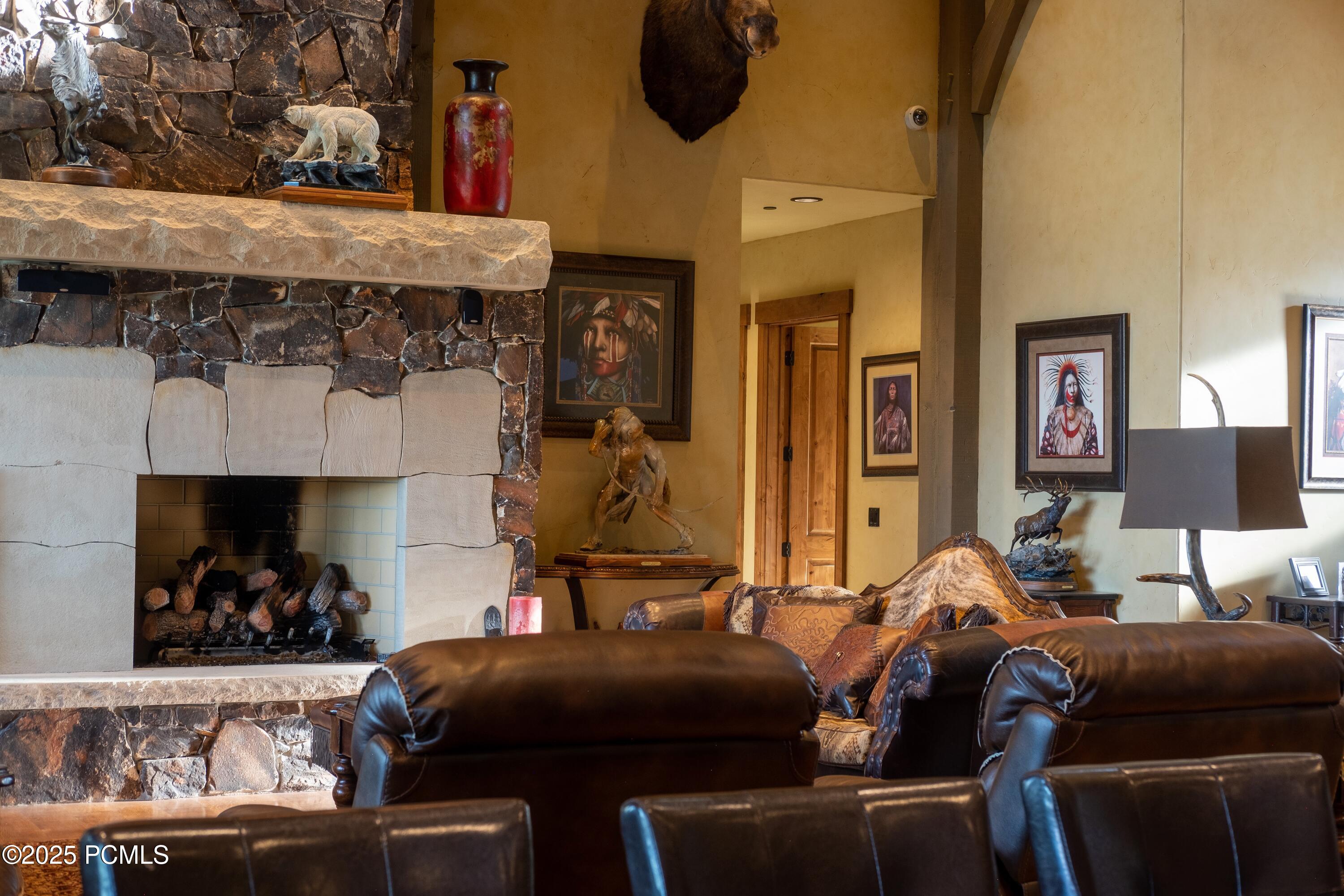 Heber City, Utah 84032, United States, 4 Bedrooms Bedrooms, ,6 BathroomsBathrooms,Residential,Active,72374