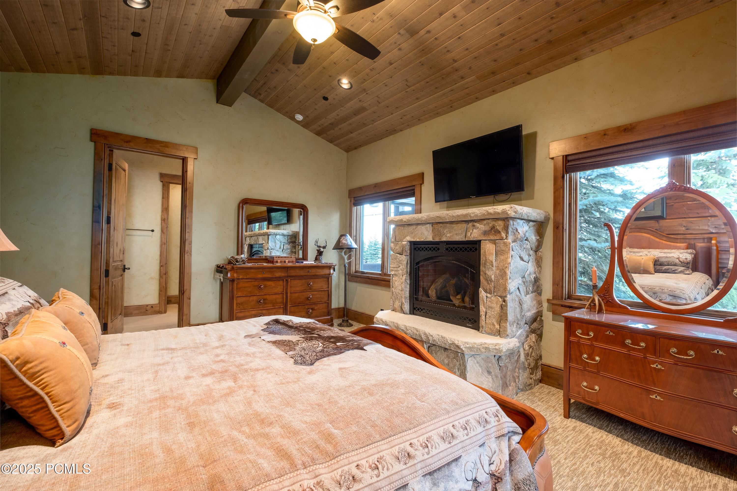 Heber City, Utah 84032, United States, 4 Bedrooms Bedrooms, ,6 BathroomsBathrooms,Residential,Active,72374