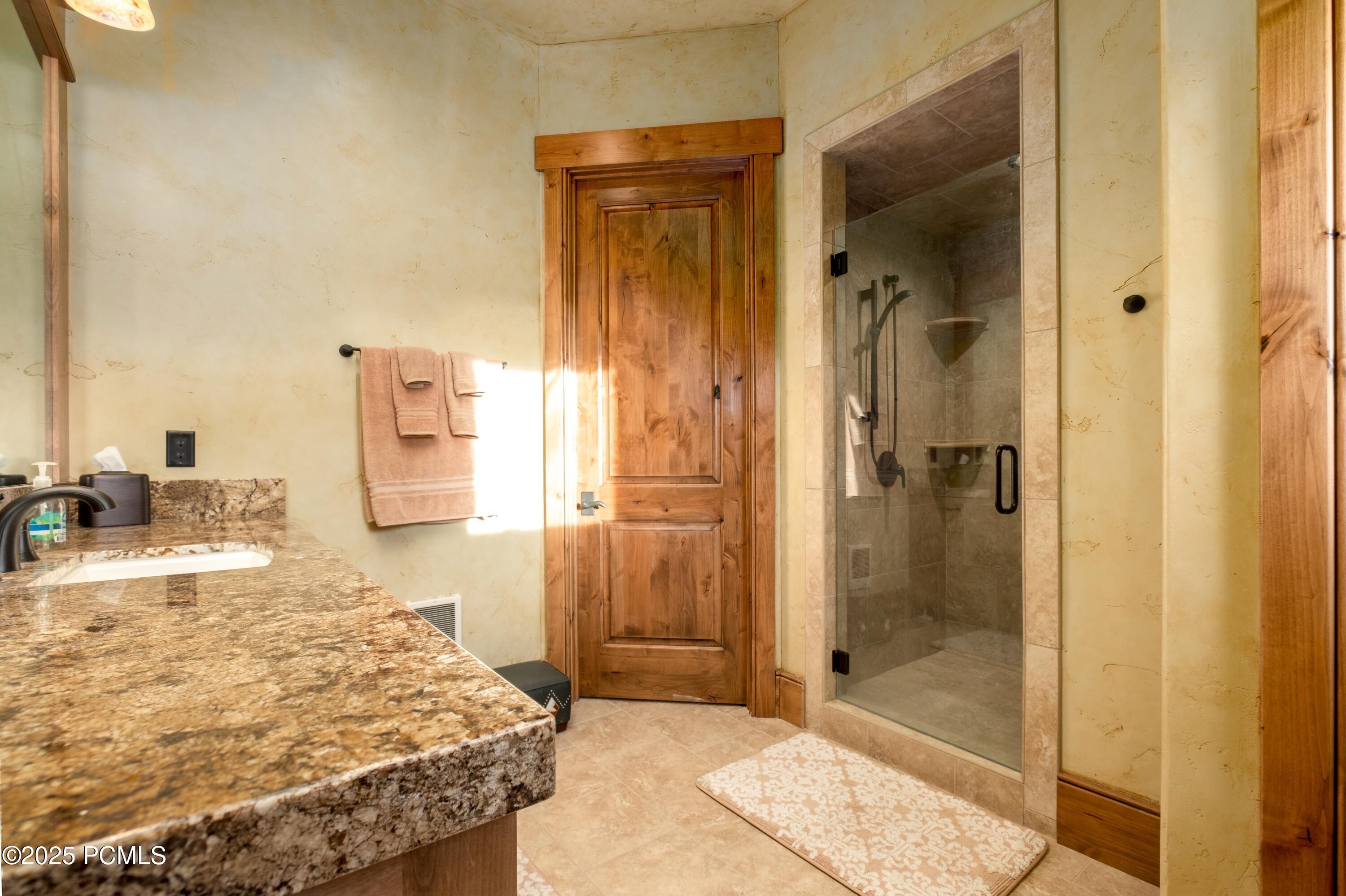 Heber City, Utah 84032, United States, 4 Bedrooms Bedrooms, ,6 BathroomsBathrooms,Residential,Active,72374