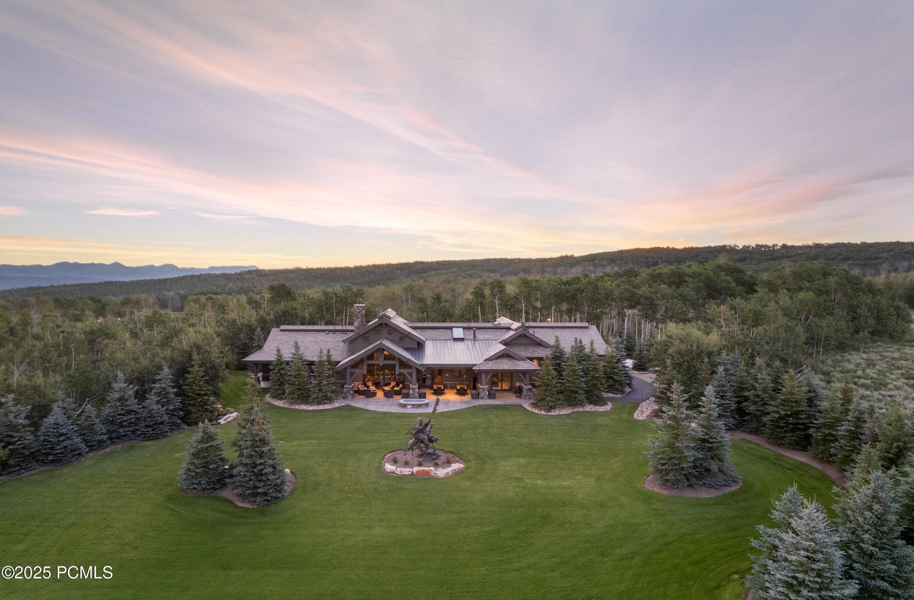 Heber City, Utah 84032, United States, 4 Bedrooms Bedrooms, ,6 BathroomsBathrooms,Residential,Active,72374