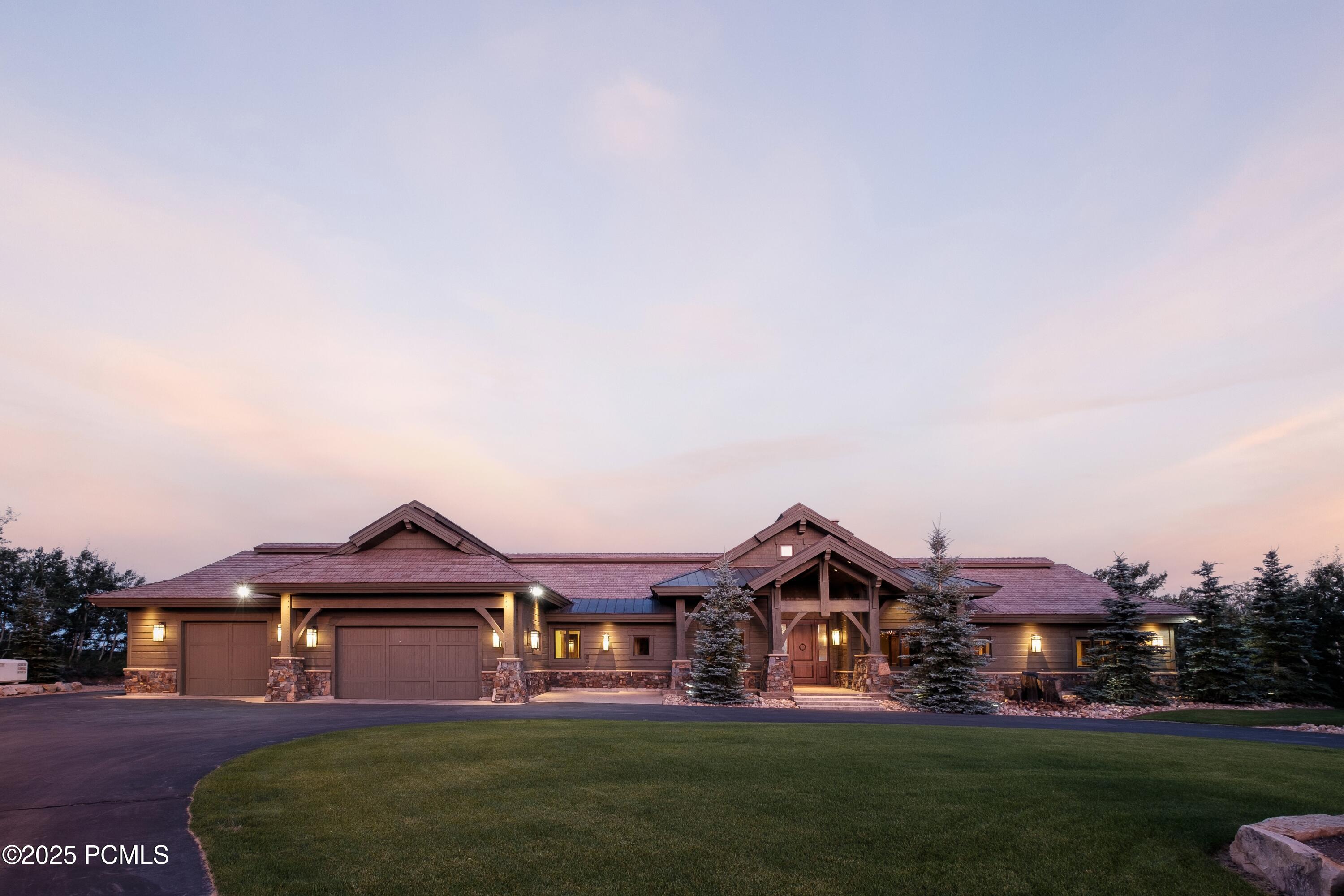 Heber City, Utah 84032, United States, 4 Bedrooms Bedrooms, ,6 BathroomsBathrooms,Residential,Active,72374