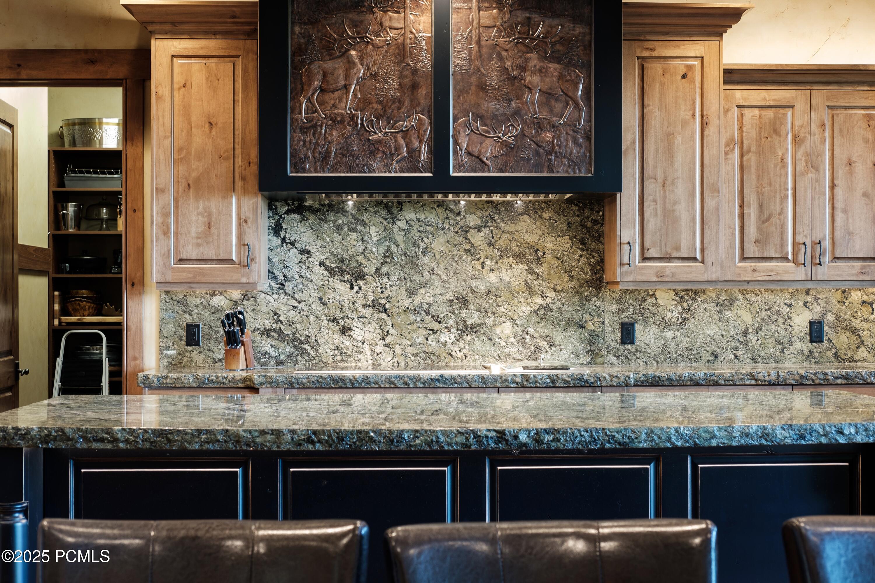 Heber City, Utah 84032, United States, 4 Bedrooms Bedrooms, ,6 BathroomsBathrooms,Residential,Active,72374