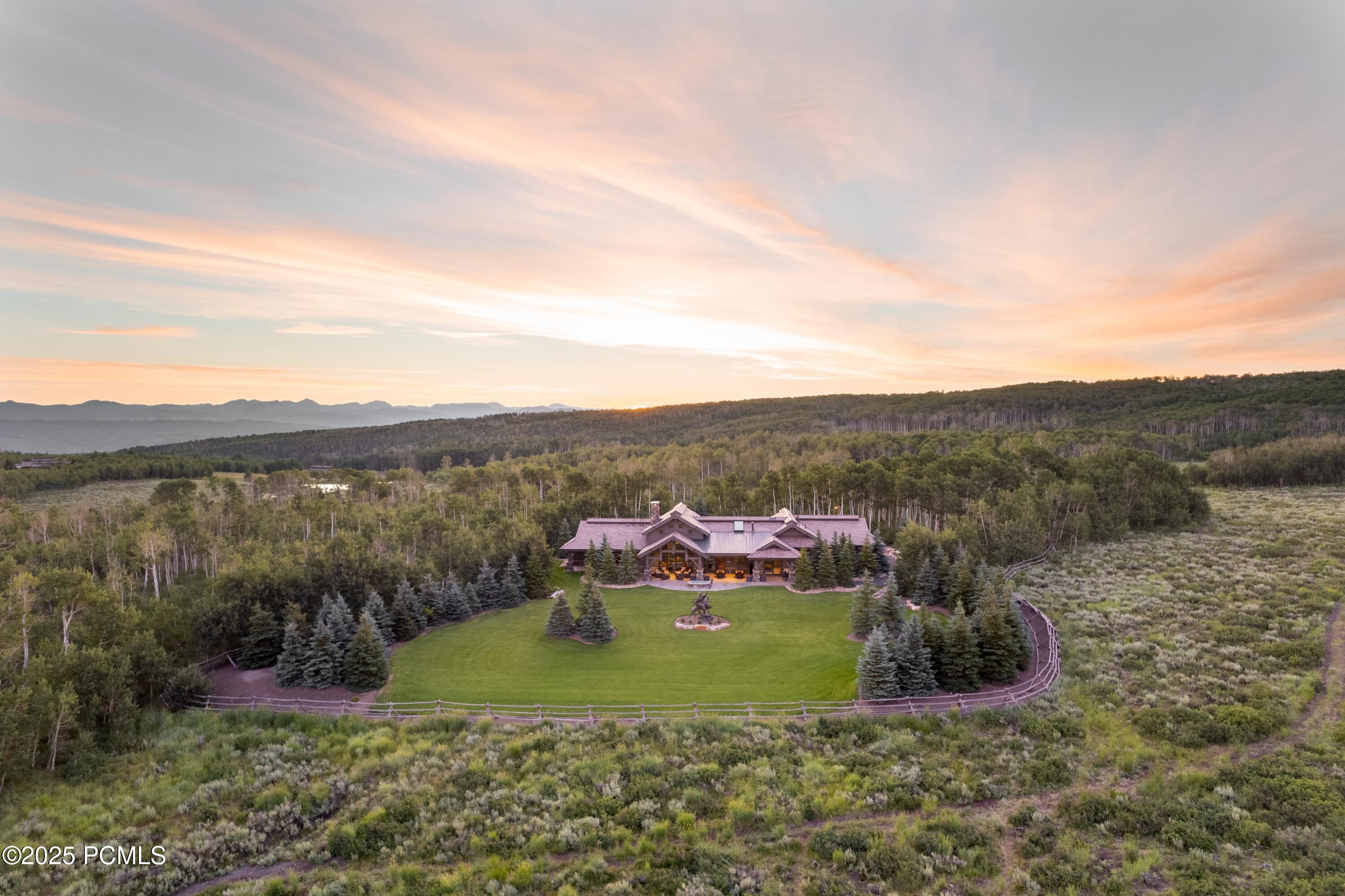 Heber City, Utah 84032, United States, 4 Bedrooms Bedrooms, ,6 BathroomsBathrooms,Residential,Active,72374