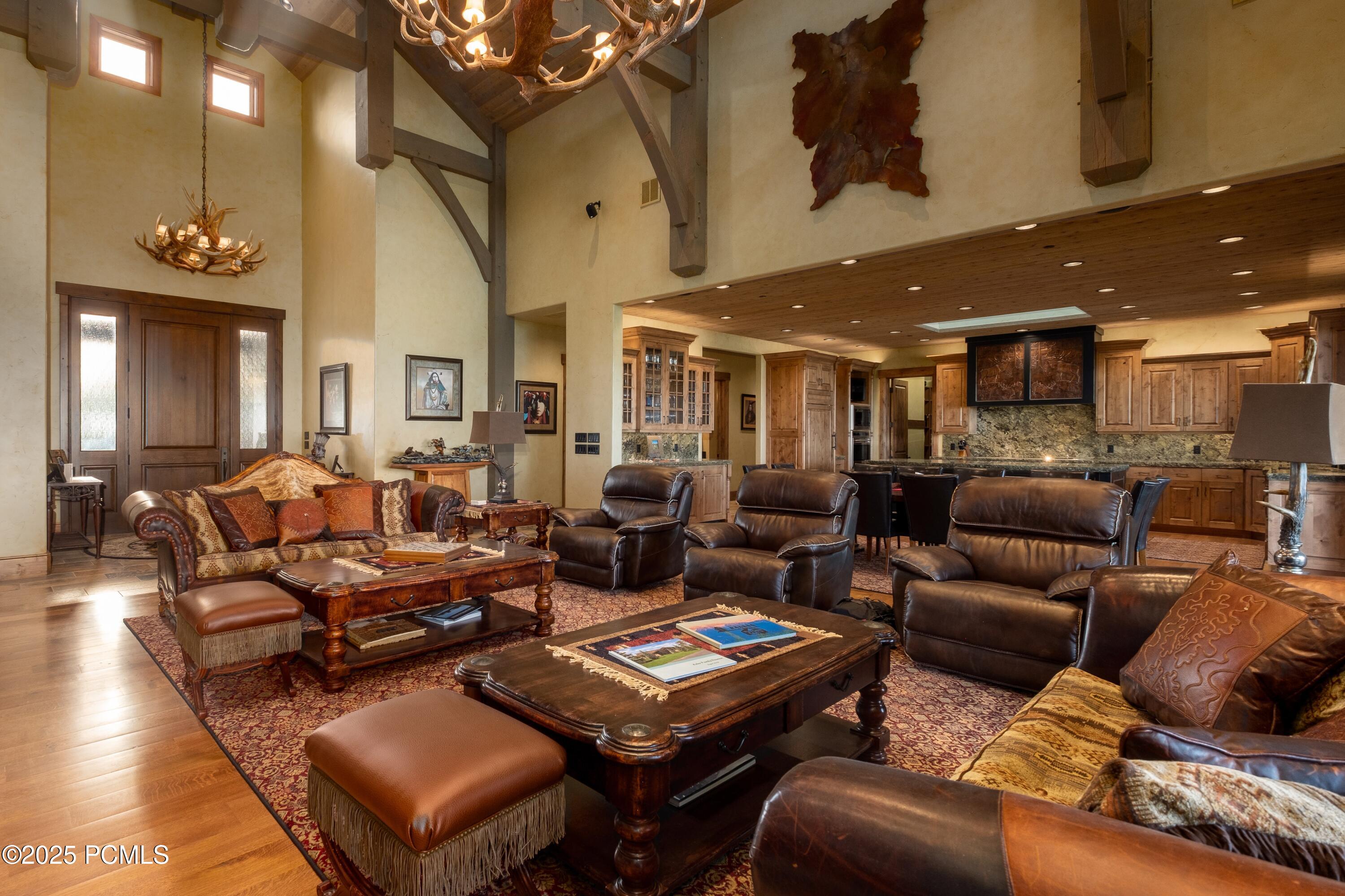 Heber City, Utah 84032, United States, 4 Bedrooms Bedrooms, ,6 BathroomsBathrooms,Residential,Active,72374