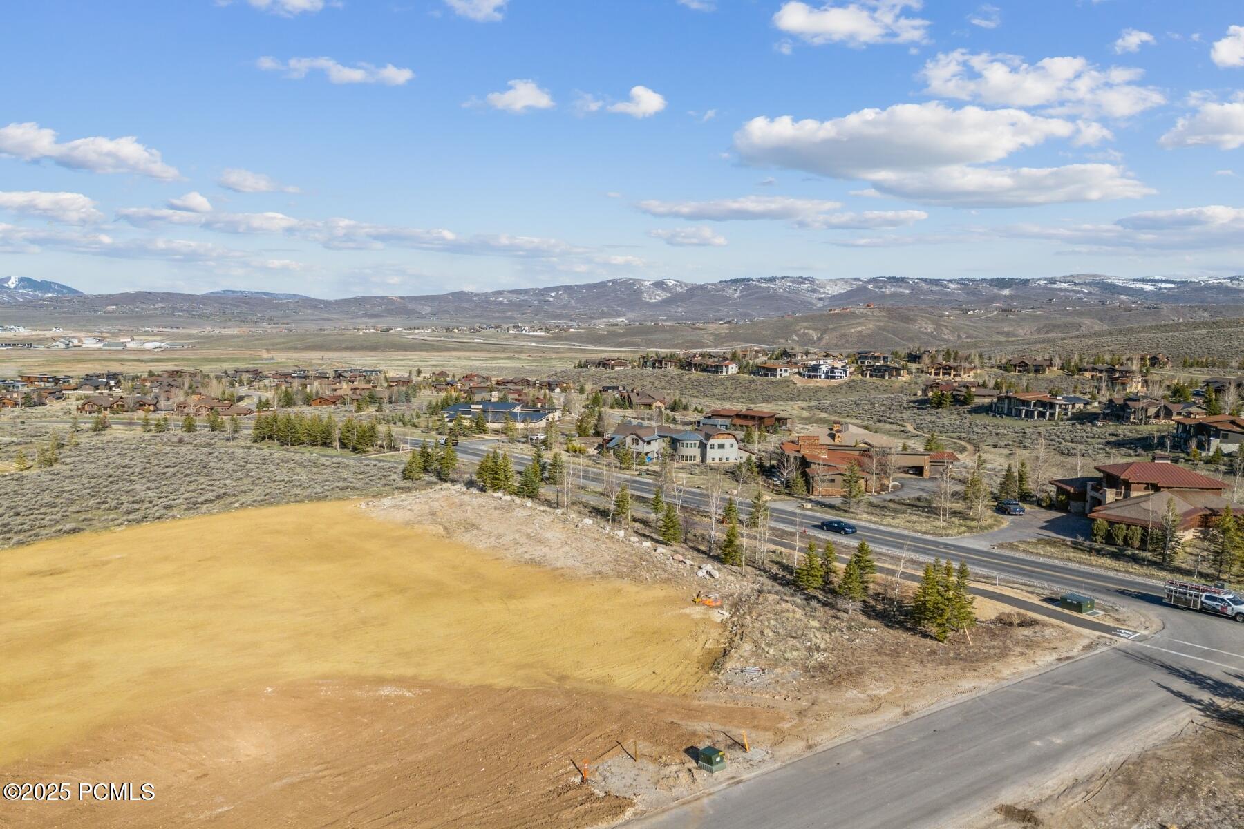 Park City, Utah 84098, United States, 5 Bedrooms Bedrooms, ,7 BathroomsBathrooms,Residential,Pending,193685