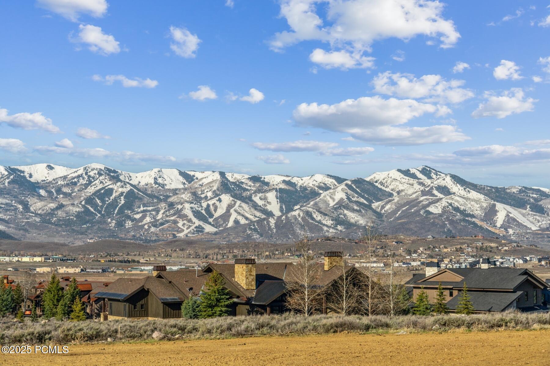 Park City, Utah 84098, United States, 5 Bedrooms Bedrooms, ,7 BathroomsBathrooms,Residential,Pending,193685
