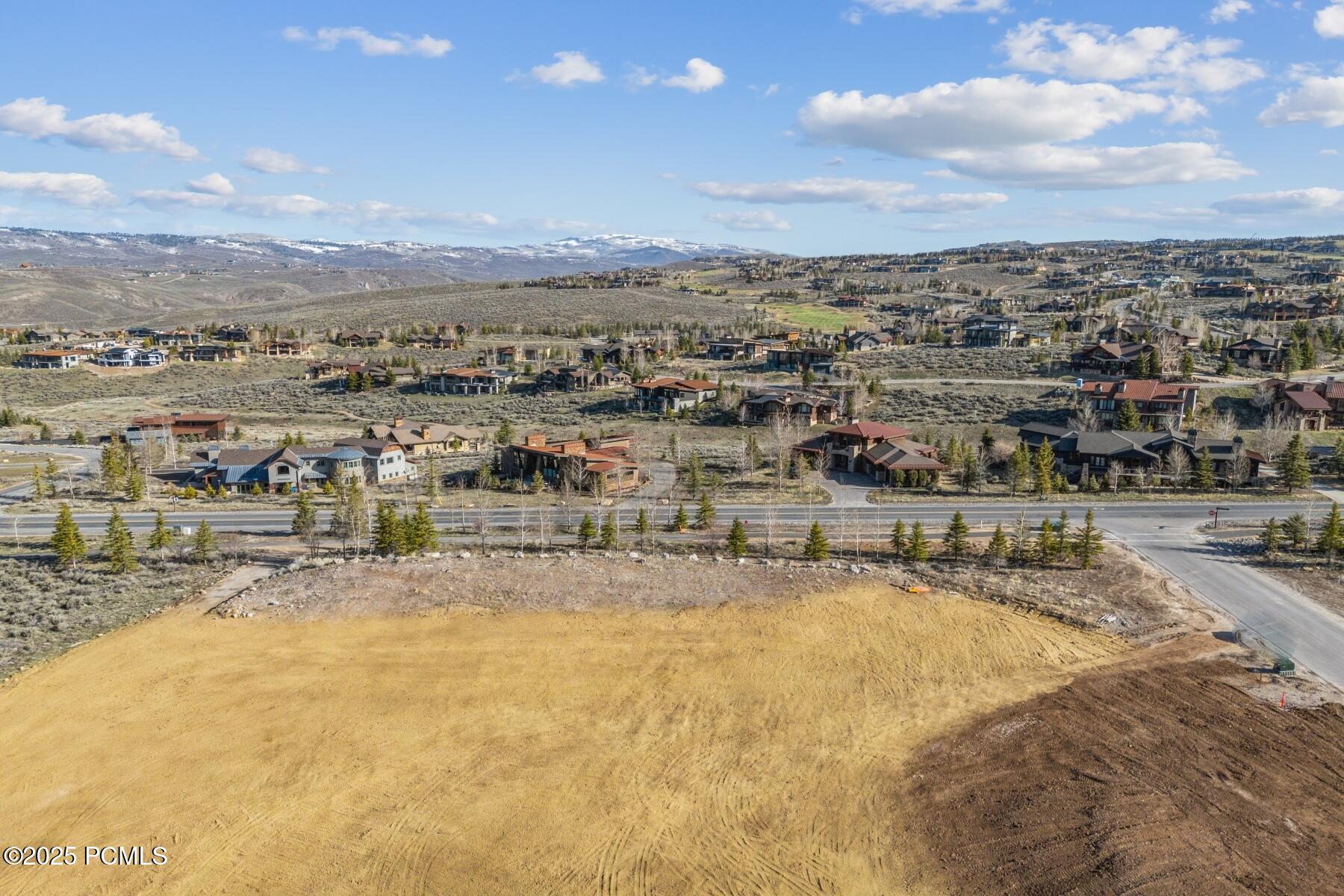 Park City, Utah 84098, United States, 5 Bedrooms Bedrooms, ,7 BathroomsBathrooms,Residential,Pending,193685