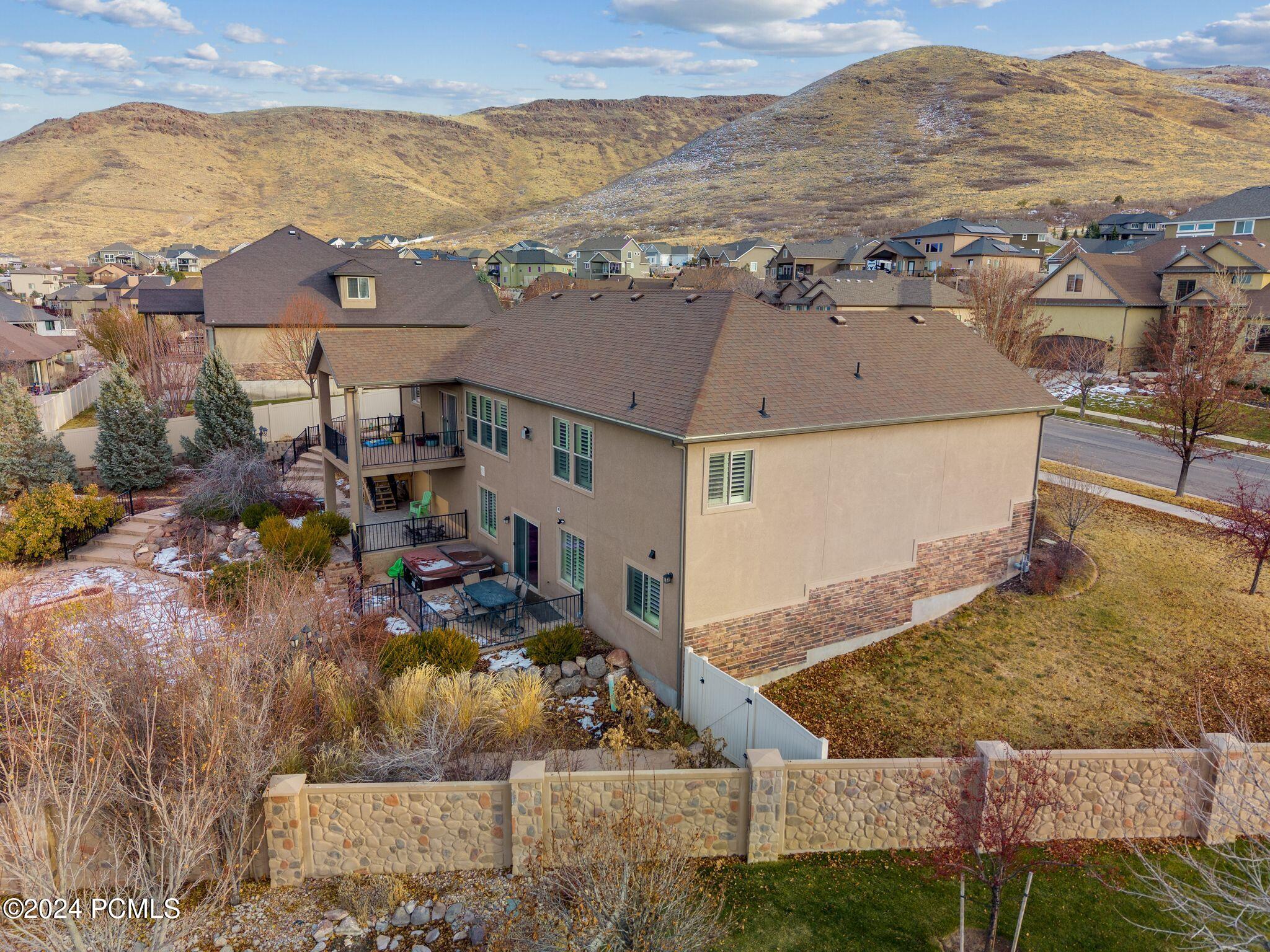 Herriman, Utah 84096, United States, 5 Bedrooms Bedrooms, ,3 BathroomsBathrooms,Residential,Pending,16004