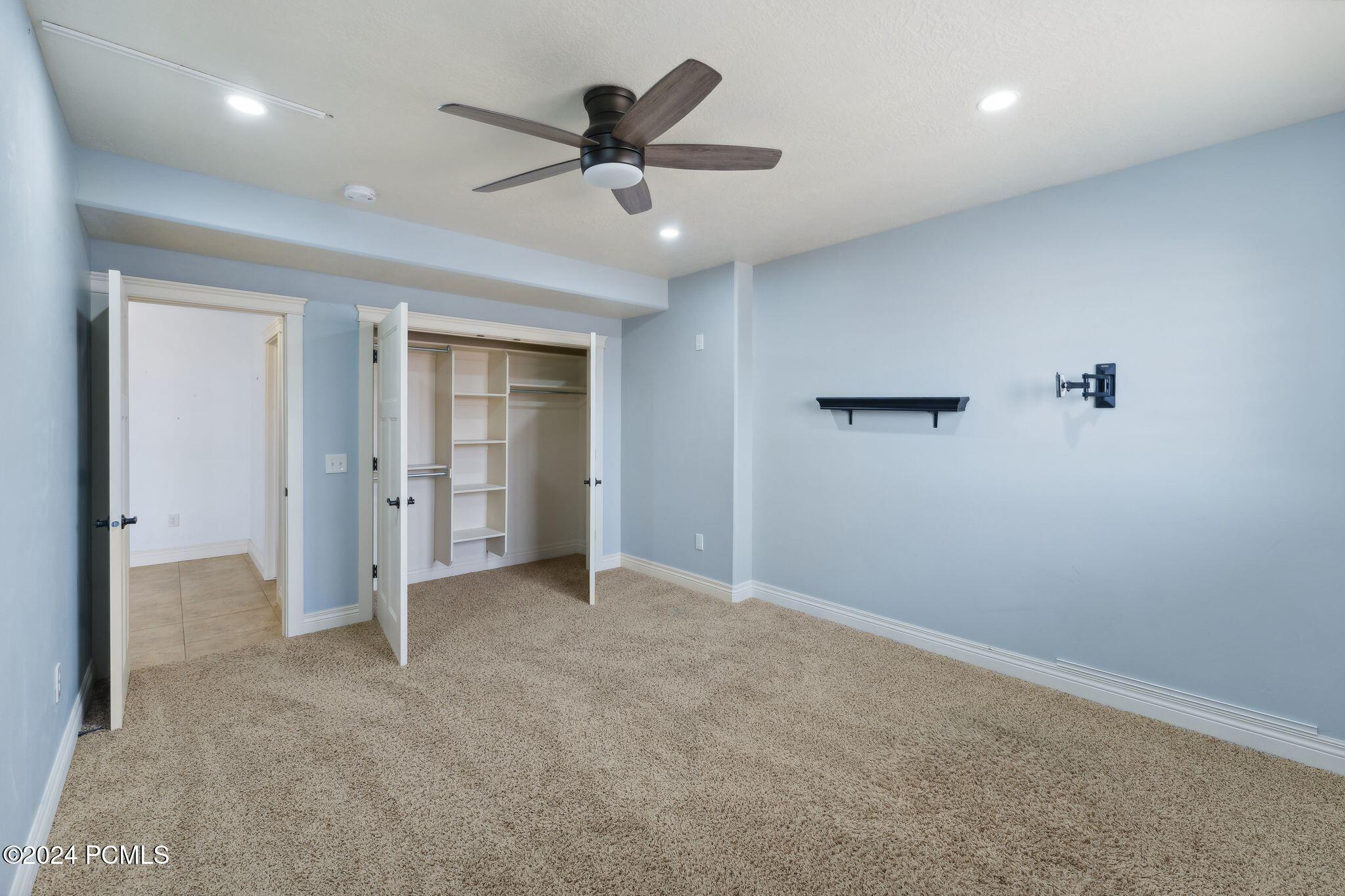 Herriman, Utah 84096, United States, 5 Bedrooms Bedrooms, ,3 BathroomsBathrooms,Residential,Pending,16004