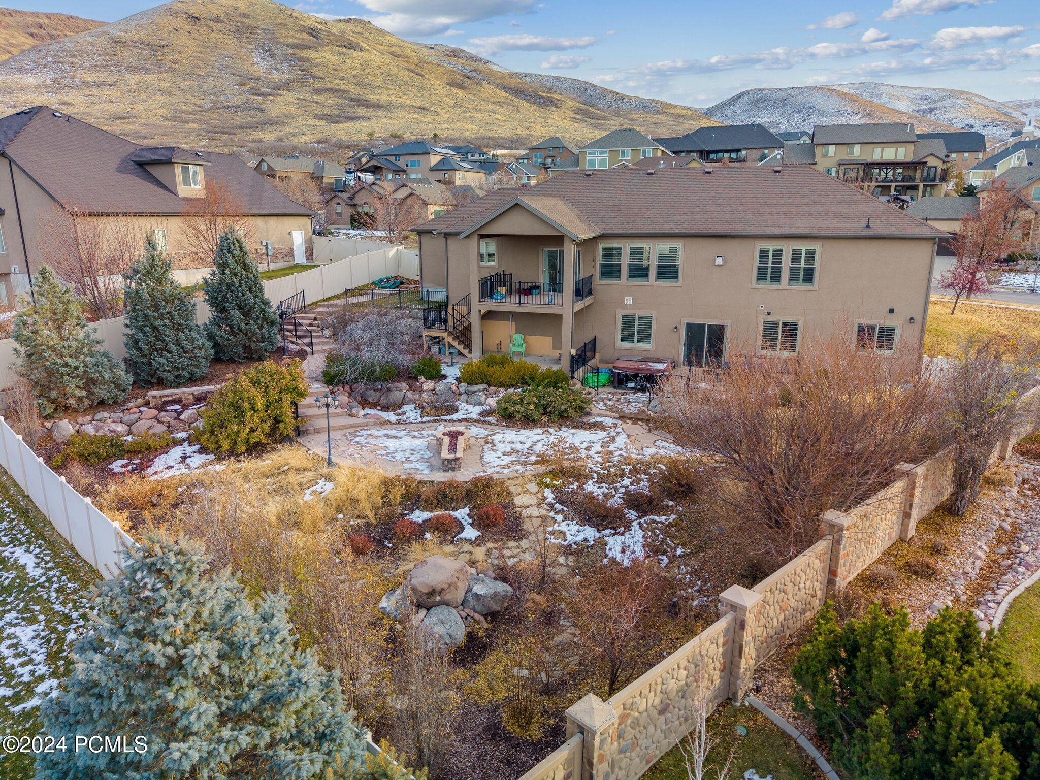 Herriman, Utah 84096, United States, 5 Bedrooms Bedrooms, ,3 BathroomsBathrooms,Residential,Pending,16004