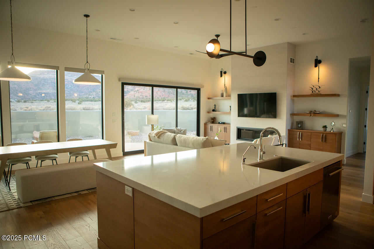 335 S Tala Circle, Kanab, Utah image 14