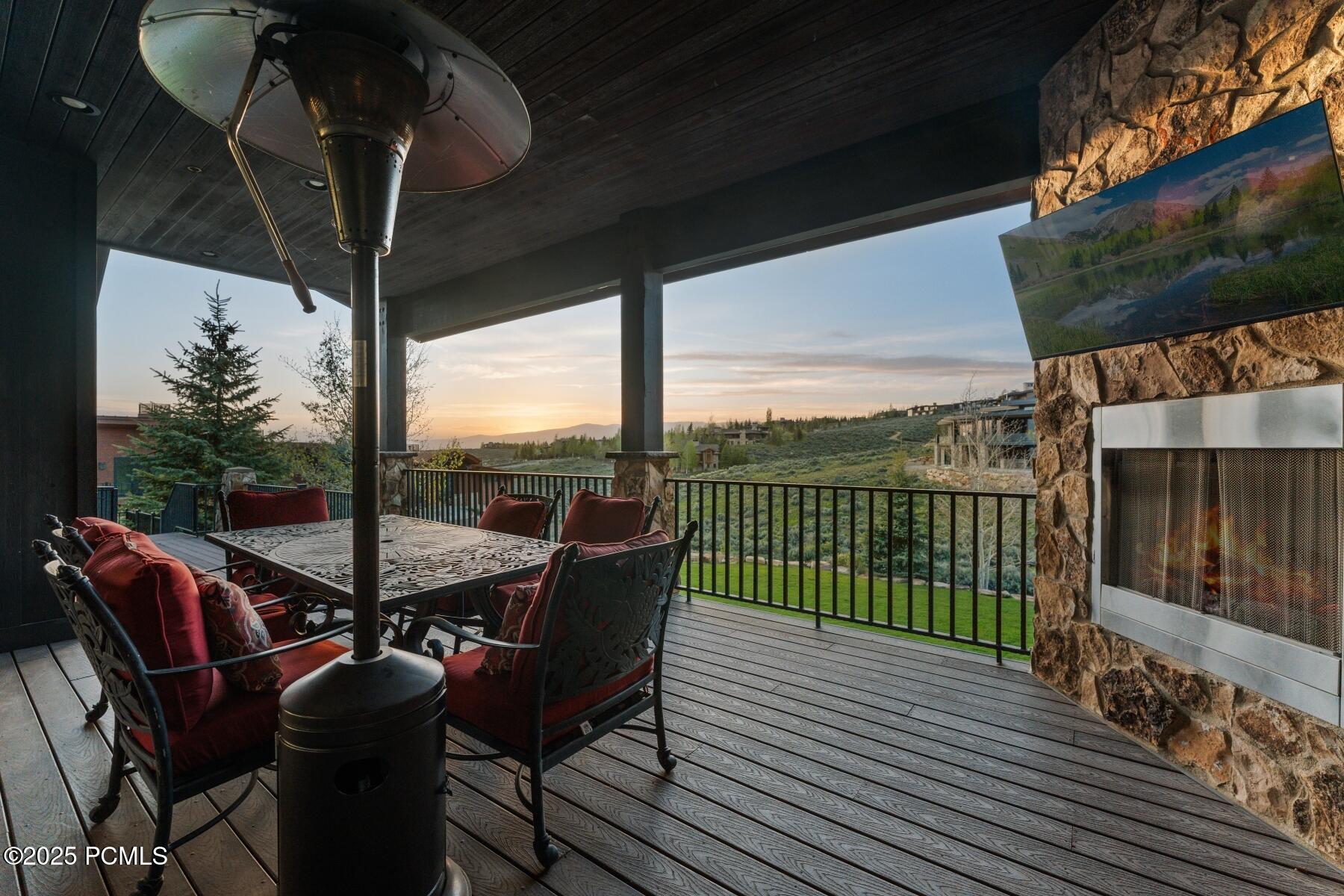 Park City, Utah 84098, United States, 5 Bedrooms Bedrooms, ,6 BathroomsBathrooms,Residential,Active,97359