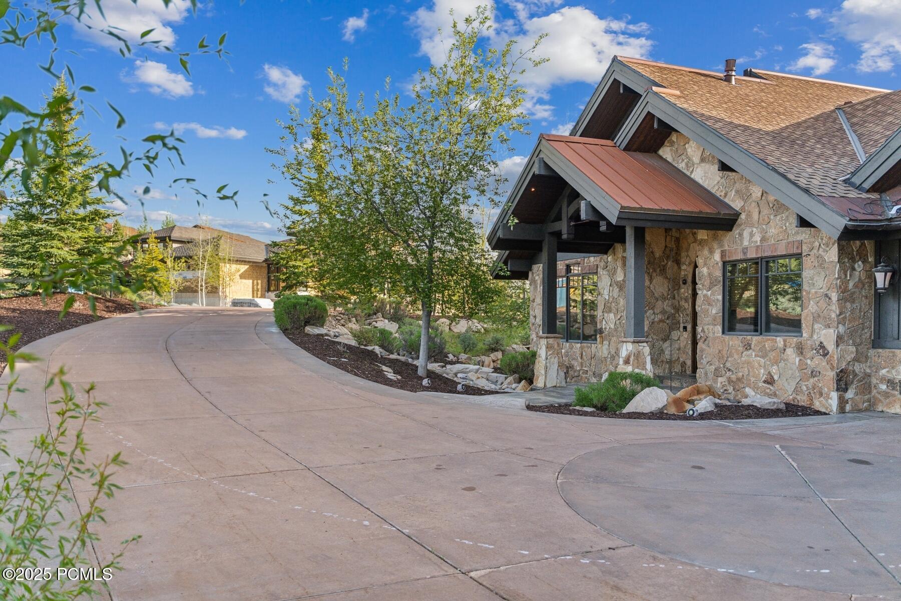 Park City, Utah 84098, United States, 5 Bedrooms Bedrooms, ,6 BathroomsBathrooms,Residential,Active,97359