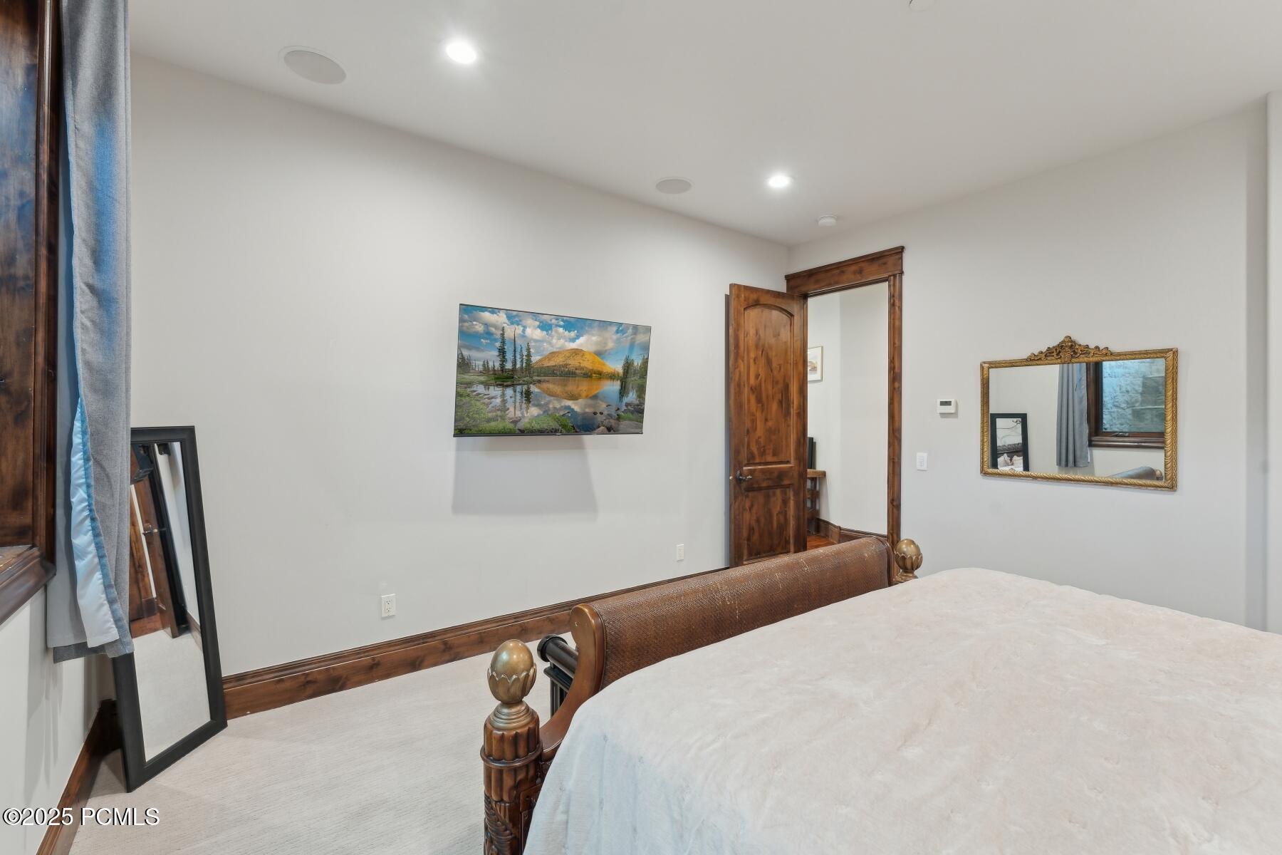 Park City, Utah 84098, United States, 5 Bedrooms Bedrooms, ,6 BathroomsBathrooms,Residential,Active,97359