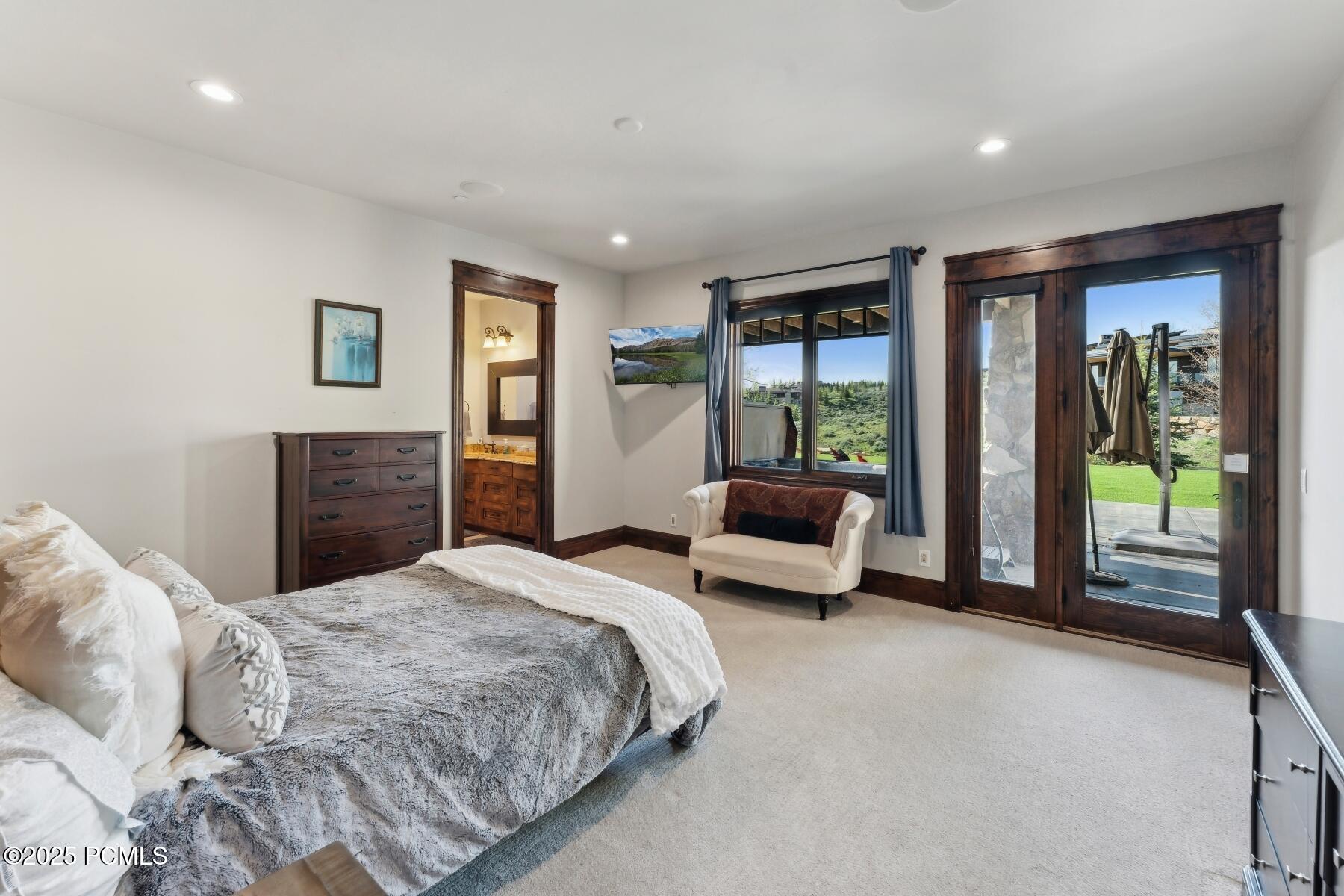 Park City, Utah 84098, United States, 5 Bedrooms Bedrooms, ,6 BathroomsBathrooms,Residential,Active,97359