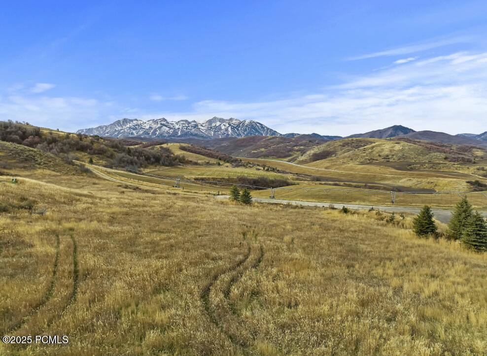 7545 E Dogwood Drive, Huntsville, Utah image 6