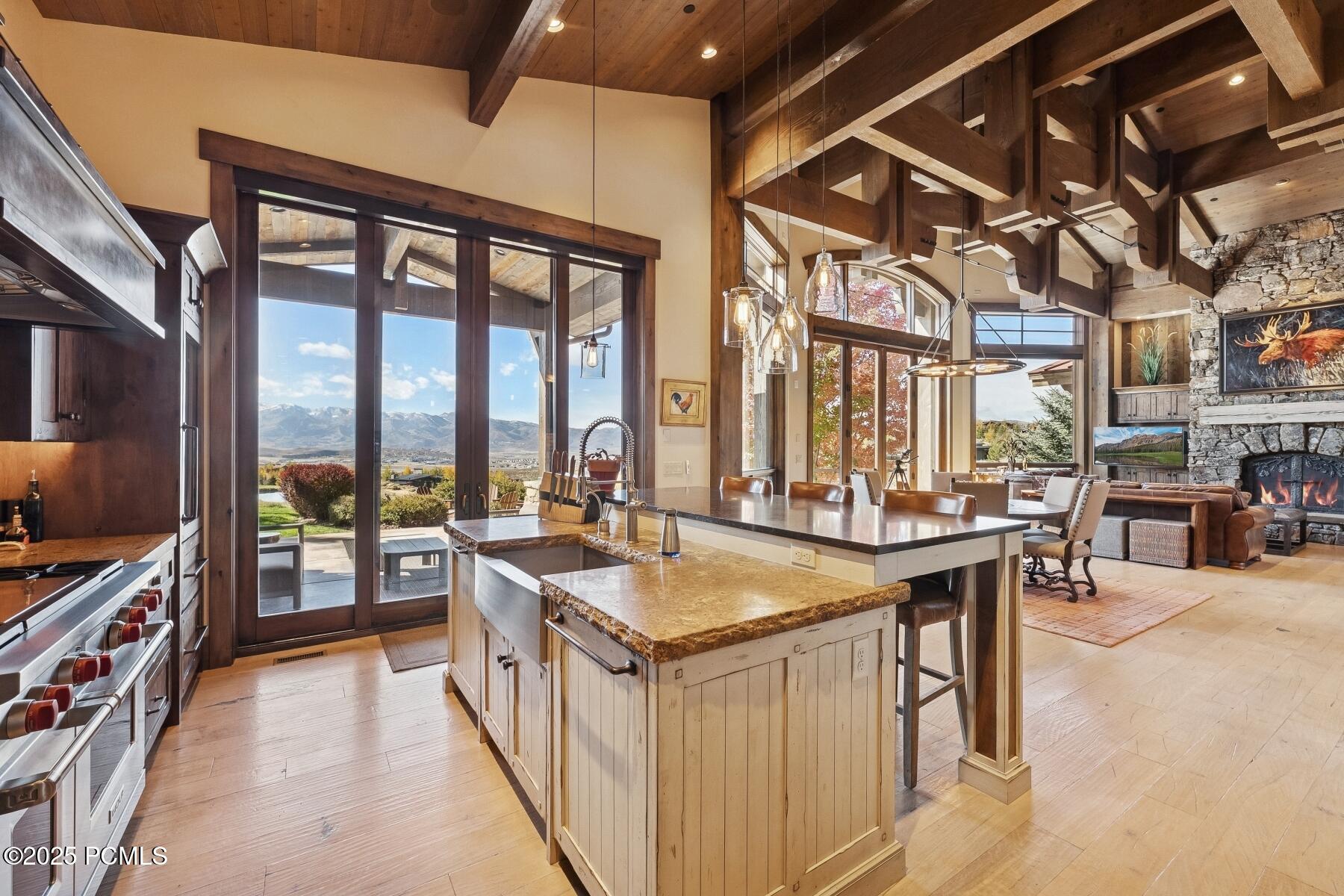 Park City, Utah 84098, United States, 5 Bedrooms Bedrooms, ,8 BathroomsBathrooms,Residential,Active,231494