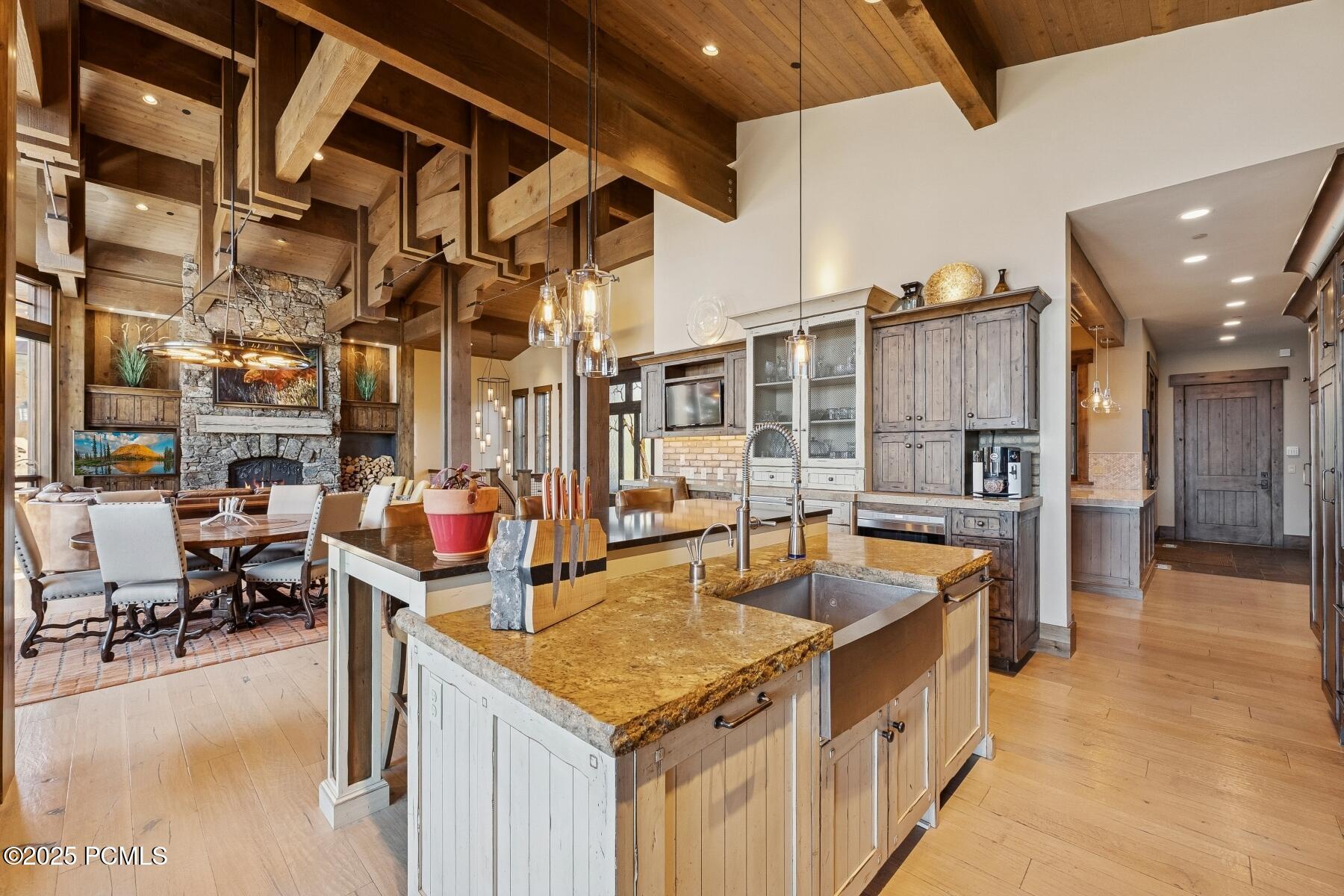 Park City, Utah 84098, United States, 5 Bedrooms Bedrooms, ,8 BathroomsBathrooms,Residential,Active,231494