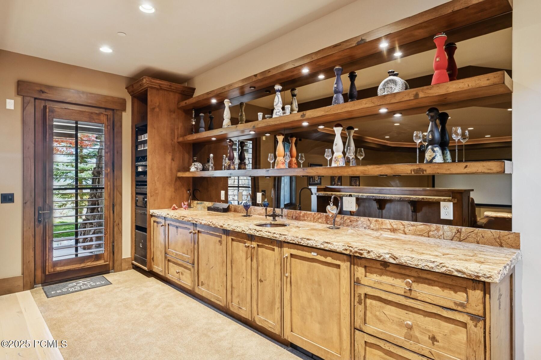 Park City, Utah 84098, United States, 5 Bedrooms Bedrooms, ,8 BathroomsBathrooms,Residential,Active,231494