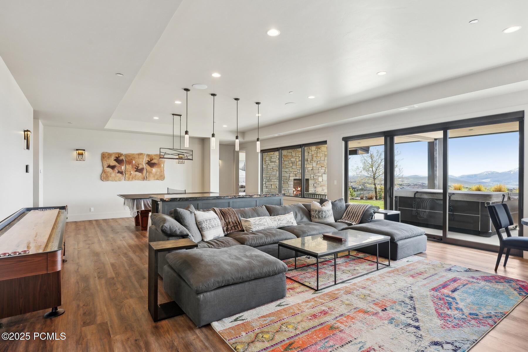 Park City, Utah 84098, United States, 4 Bedrooms Bedrooms, ,6 BathroomsBathrooms,Residential,Active,138886