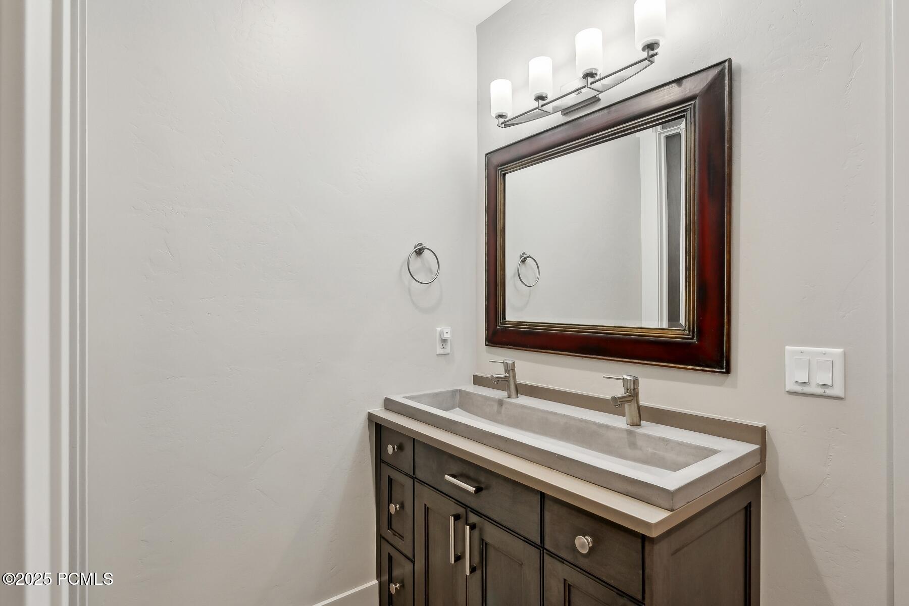 Park City, Utah 84098, United States, 4 Bedrooms Bedrooms, ,6 BathroomsBathrooms,Residential,Active,138886