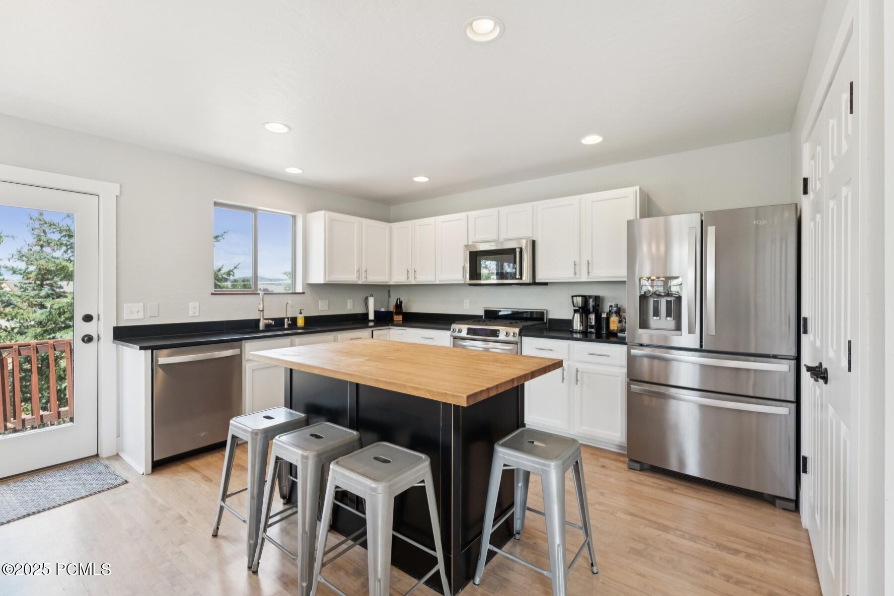 Park City, Utah 84098, United States, 5 Bedrooms Bedrooms, ,3 BathroomsBathrooms,Residential,Active,174194