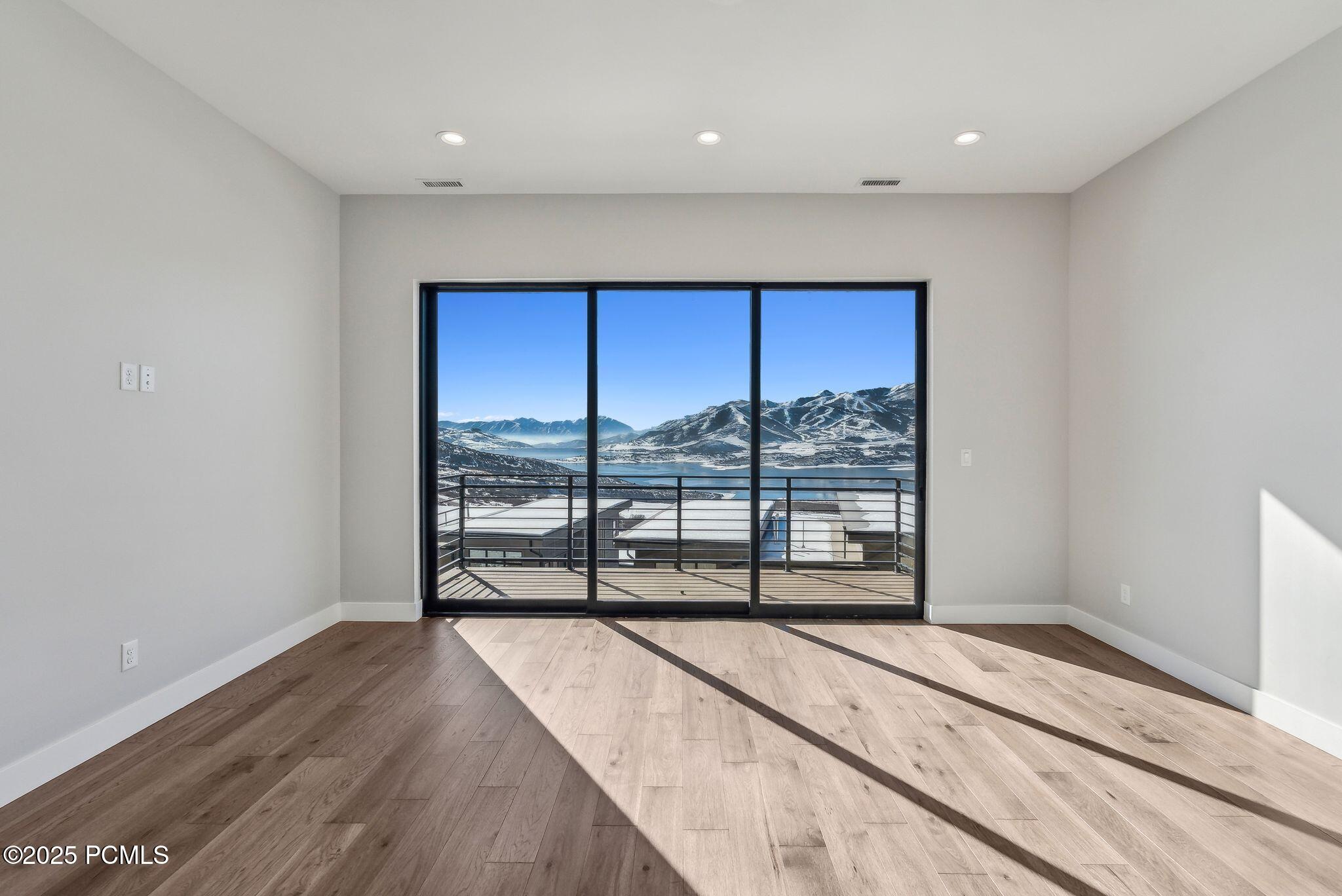 Hideout, Utah 84036, United States, 3 Bedrooms Bedrooms, ,4 BathroomsBathrooms,Residential,Active,32544