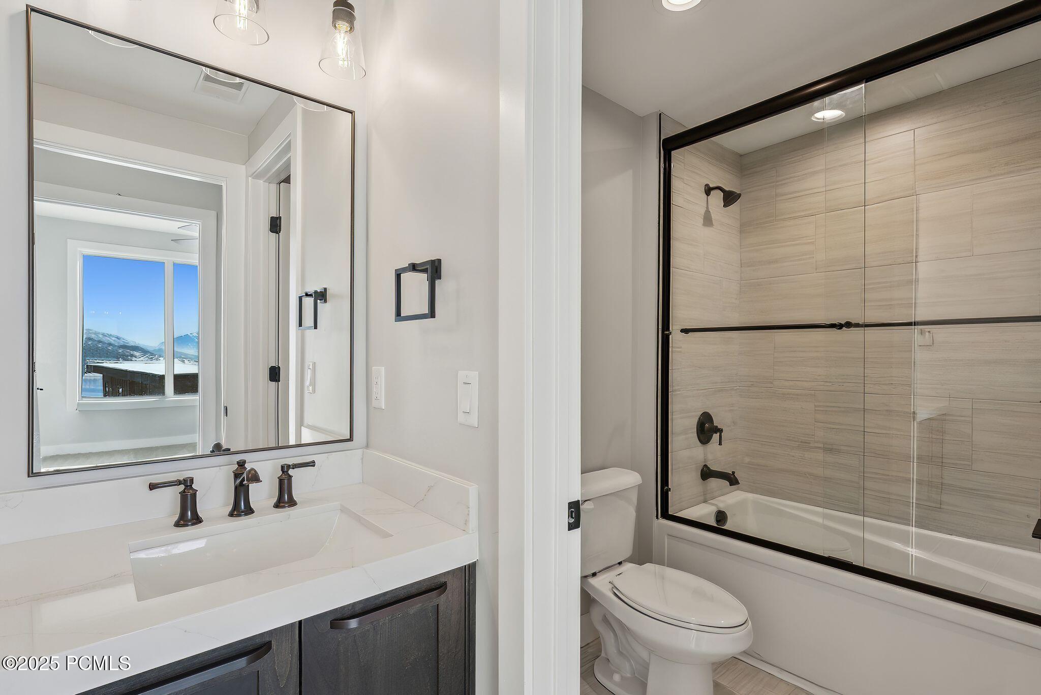 Hideout, Utah 84036, United States, 3 Bedrooms Bedrooms, ,4 BathroomsBathrooms,Residential,Active,32544