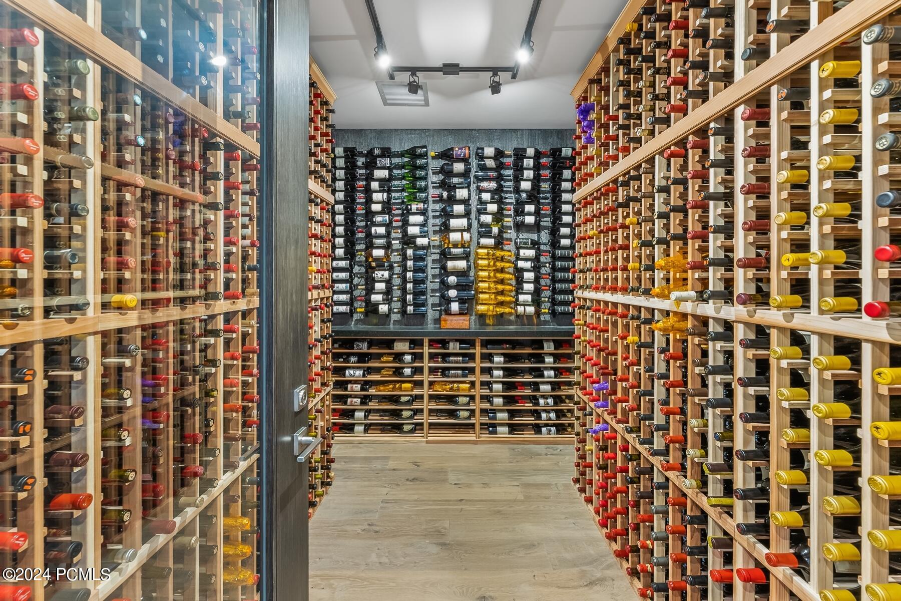 Park City, Utah 84098, United States, 5 Bedrooms Bedrooms, ,8 BathroomsBathrooms,Residential,Pending,73704