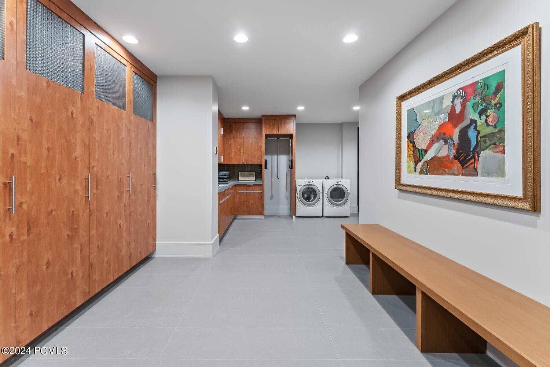 Park City, Utah 84098, United States, 5 Bedrooms Bedrooms, ,8 BathroomsBathrooms,Residential,Pending,73704