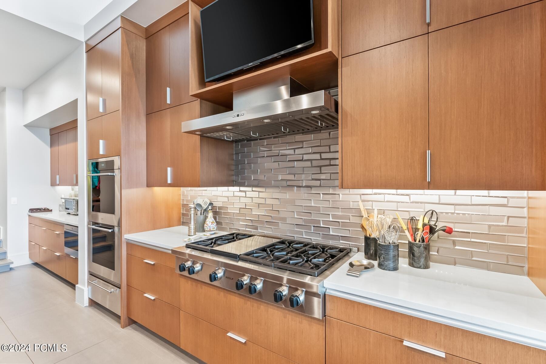 Park City, Utah 84098, United States, 5 Bedrooms Bedrooms, ,8 BathroomsBathrooms,Residential,Pending,73704