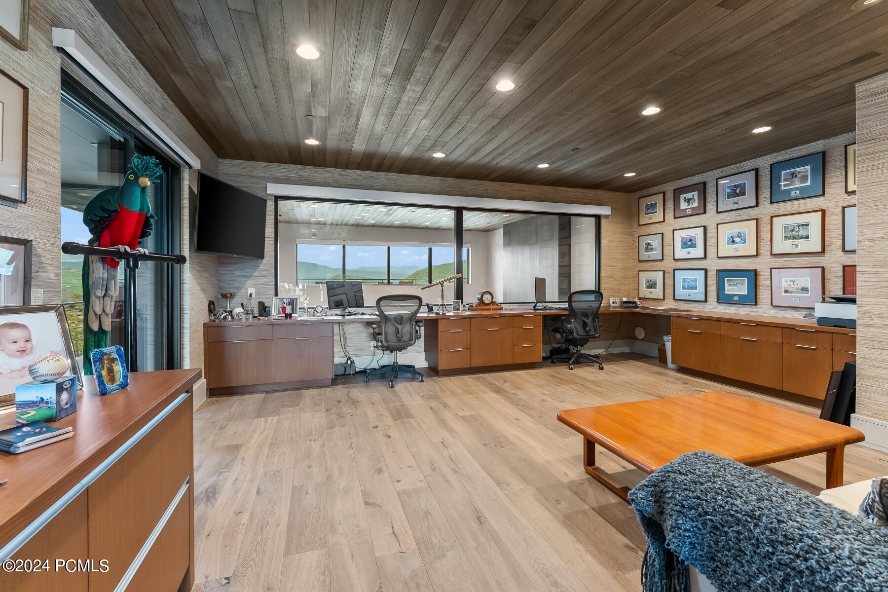 Park City, Utah 84098, United States, 5 Bedrooms Bedrooms, ,8 BathroomsBathrooms,Residential,Pending,73704