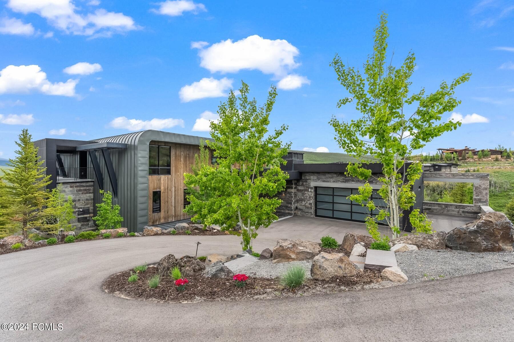 Park City, Utah 84098, United States, 5 Bedrooms Bedrooms, ,8 BathroomsBathrooms,Residential,Pending,73704