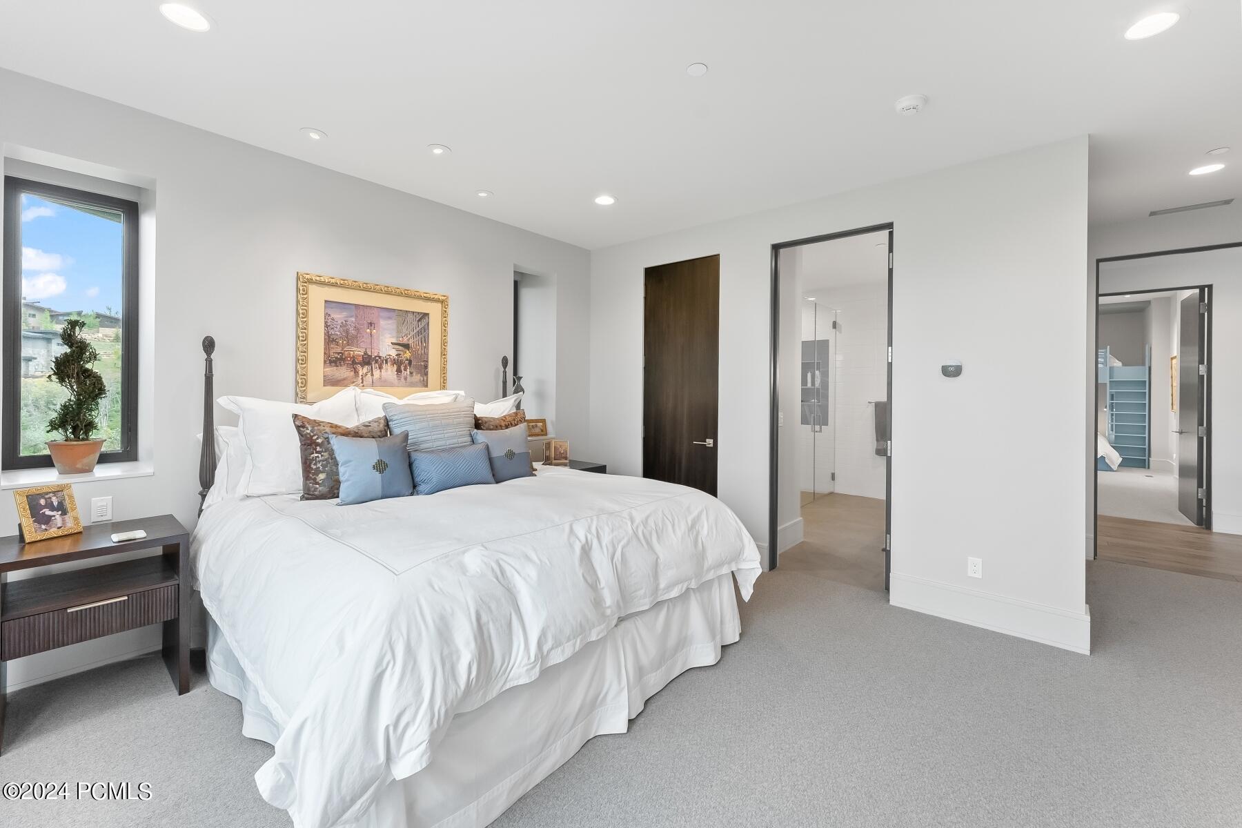 Park City, Utah 84098, United States, 5 Bedrooms Bedrooms, ,8 BathroomsBathrooms,Residential,Pending,73704