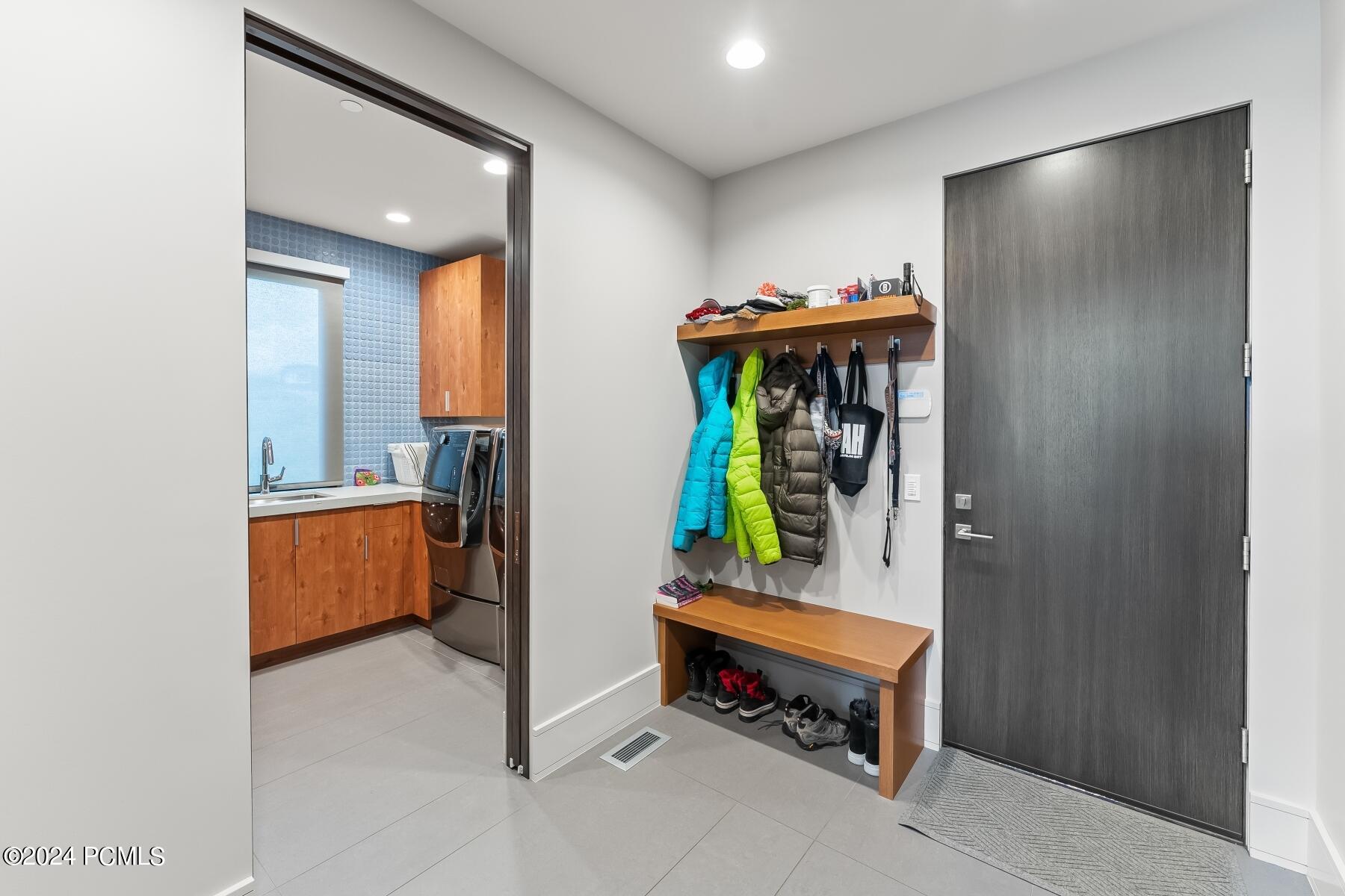 Park City, Utah 84098, United States, 5 Bedrooms Bedrooms, ,8 BathroomsBathrooms,Residential,Pending,73704