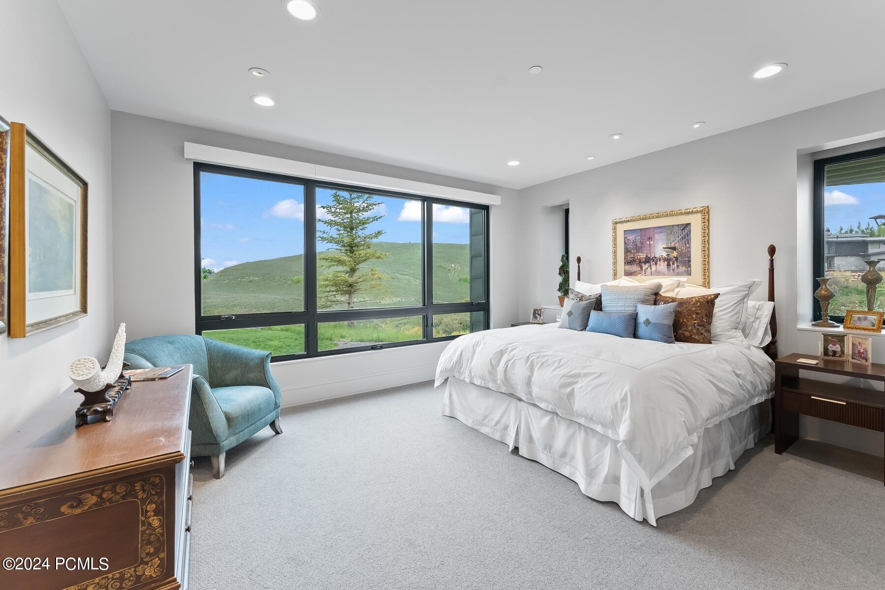 Park City, Utah 84098, United States, 5 Bedrooms Bedrooms, ,8 BathroomsBathrooms,Residential,Pending,73704